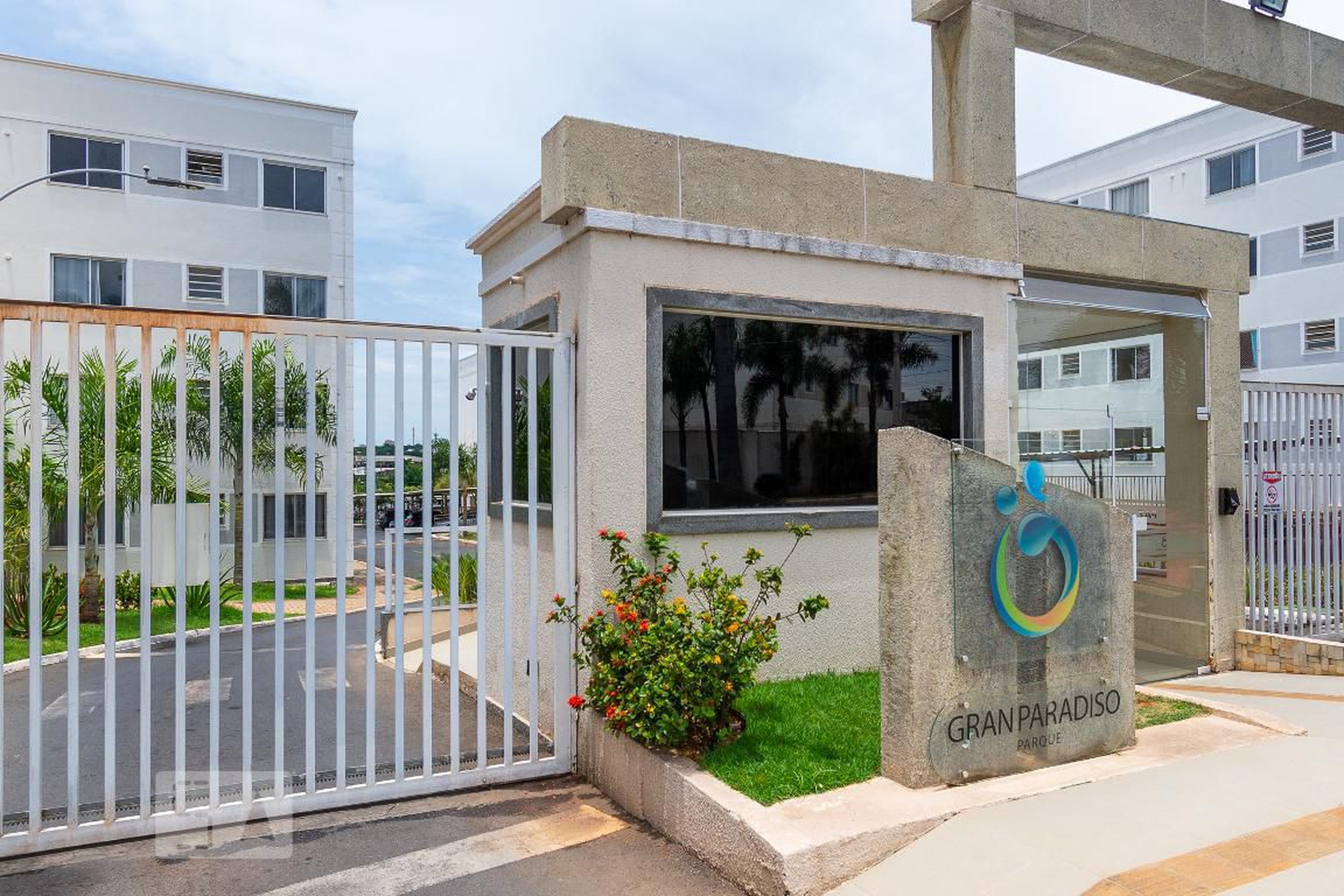 Fachada Condomínio em Travessa da Quadra, 30