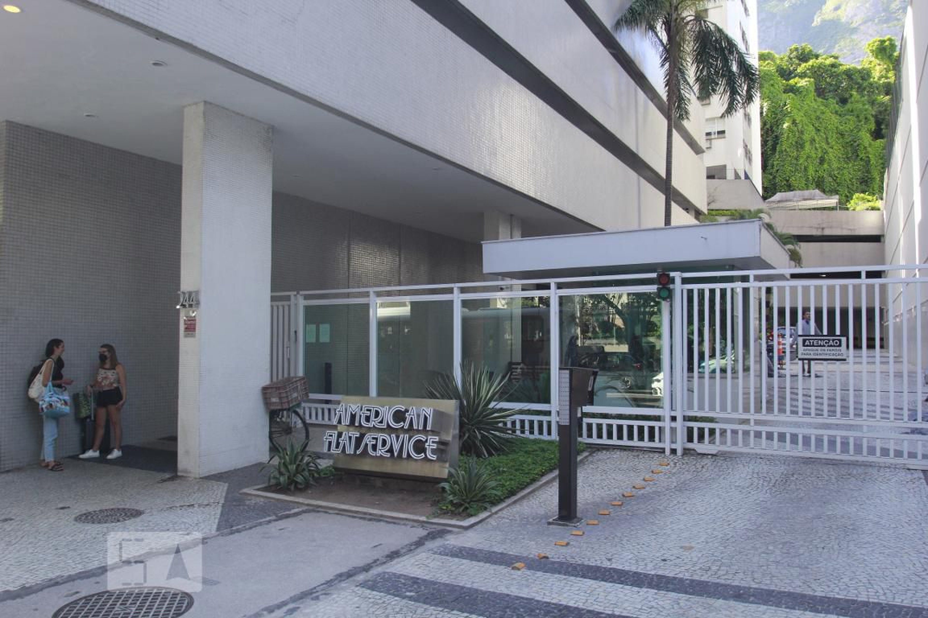 Entrada - American Flat Service