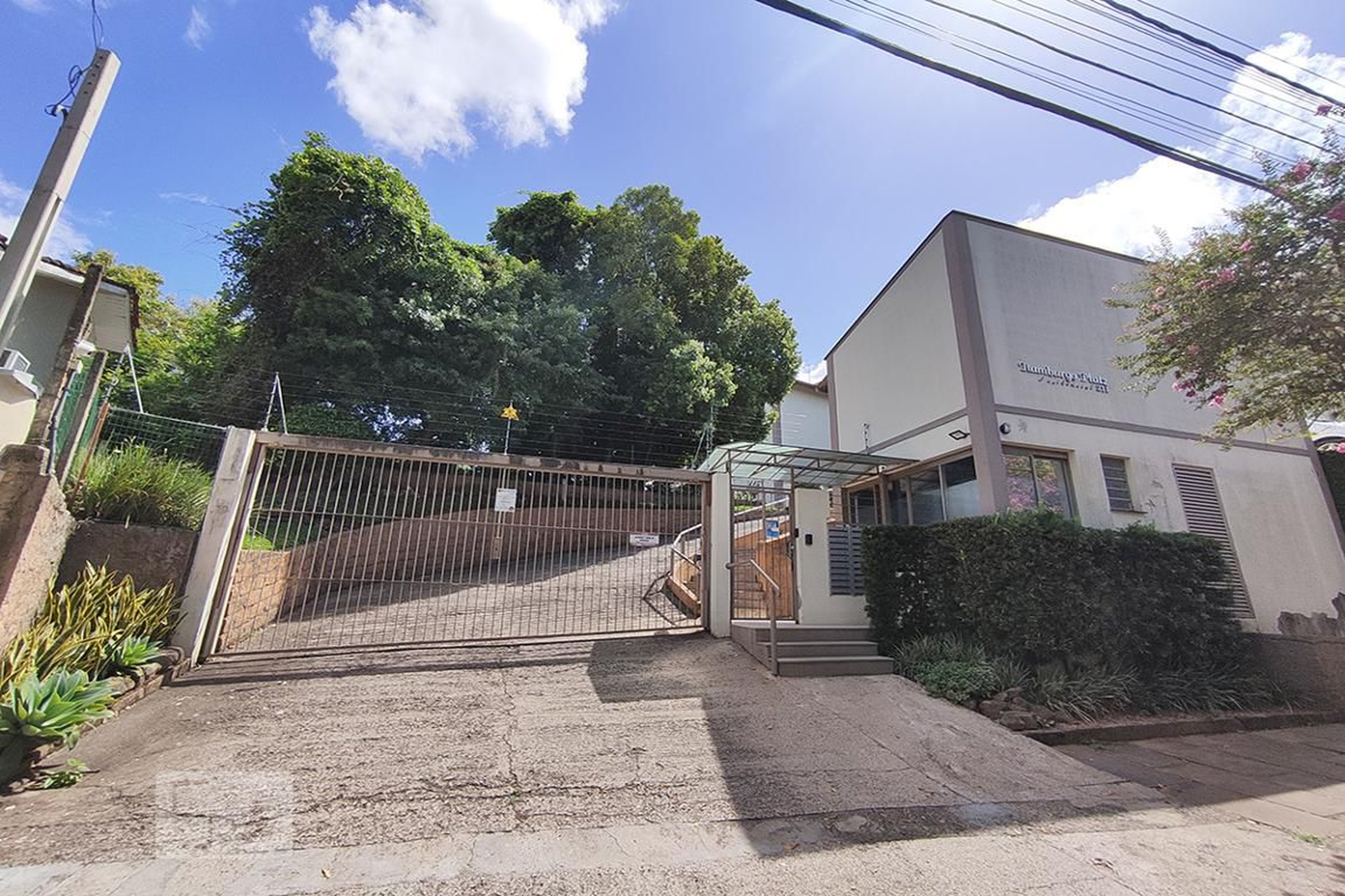 Fachada do Condomínio Condomínio Hamburgo Platzedifício Dortmund