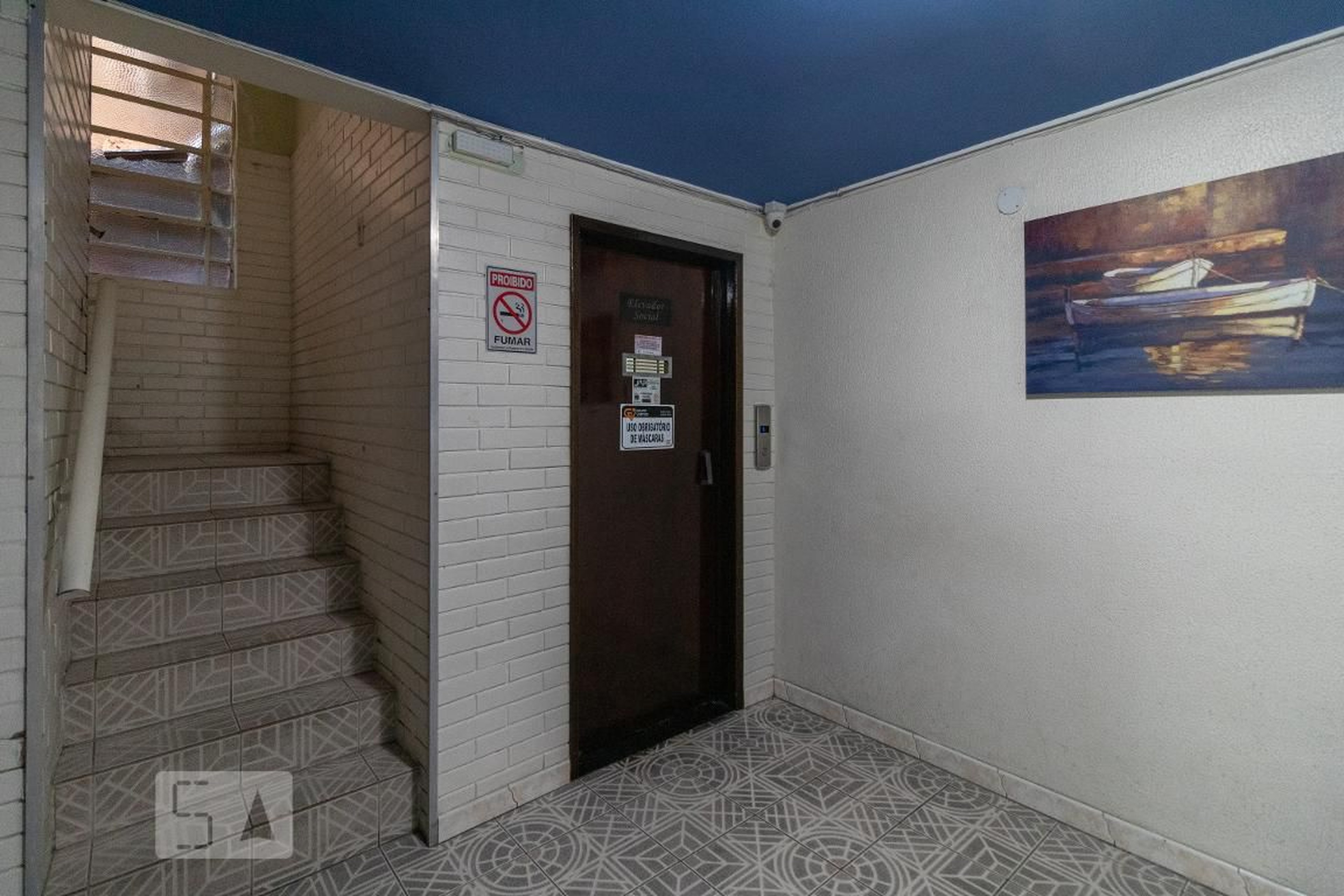 Elevador - ED Universo