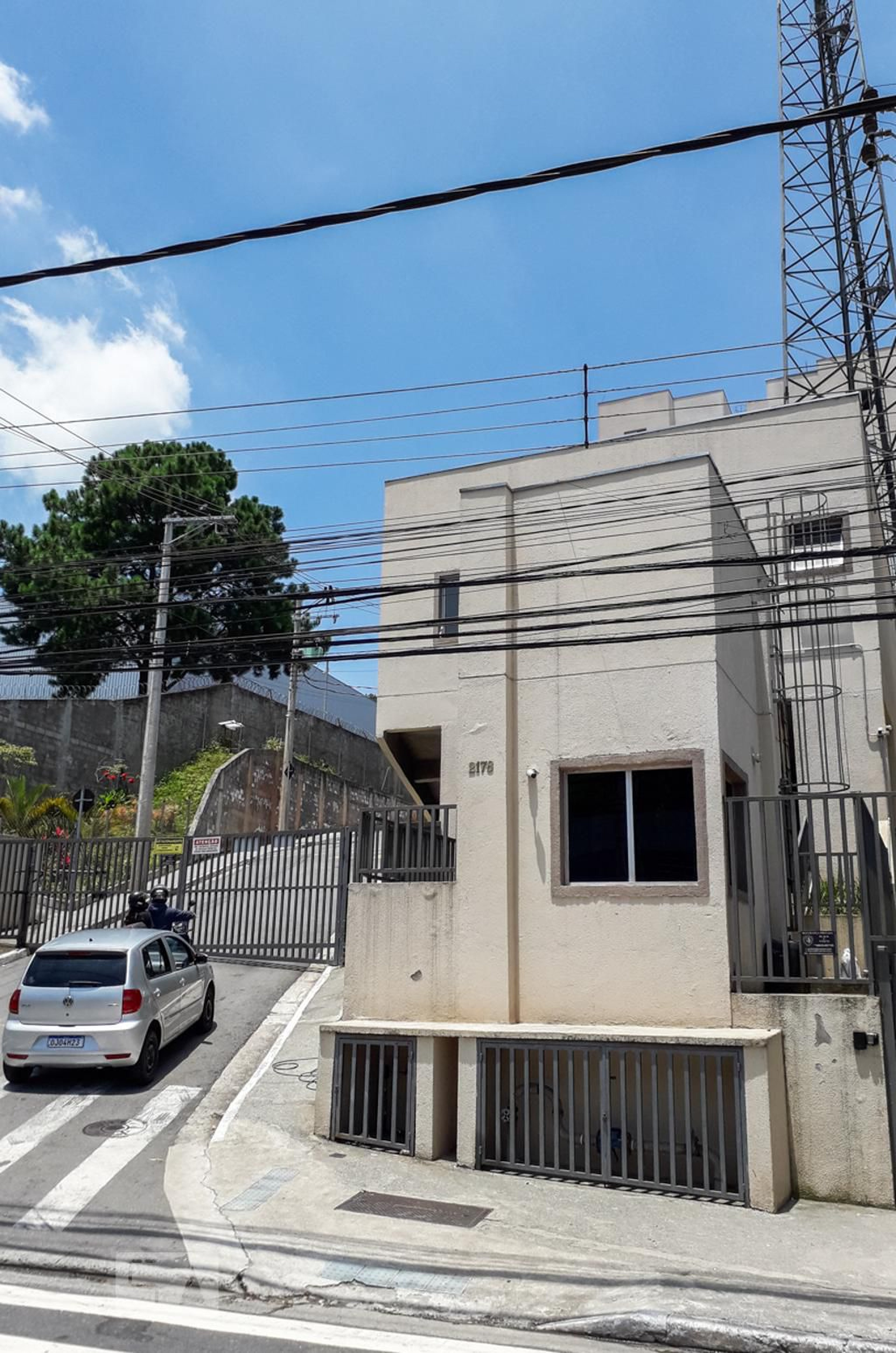 Fachada Condomínio Novo Jardim Regina