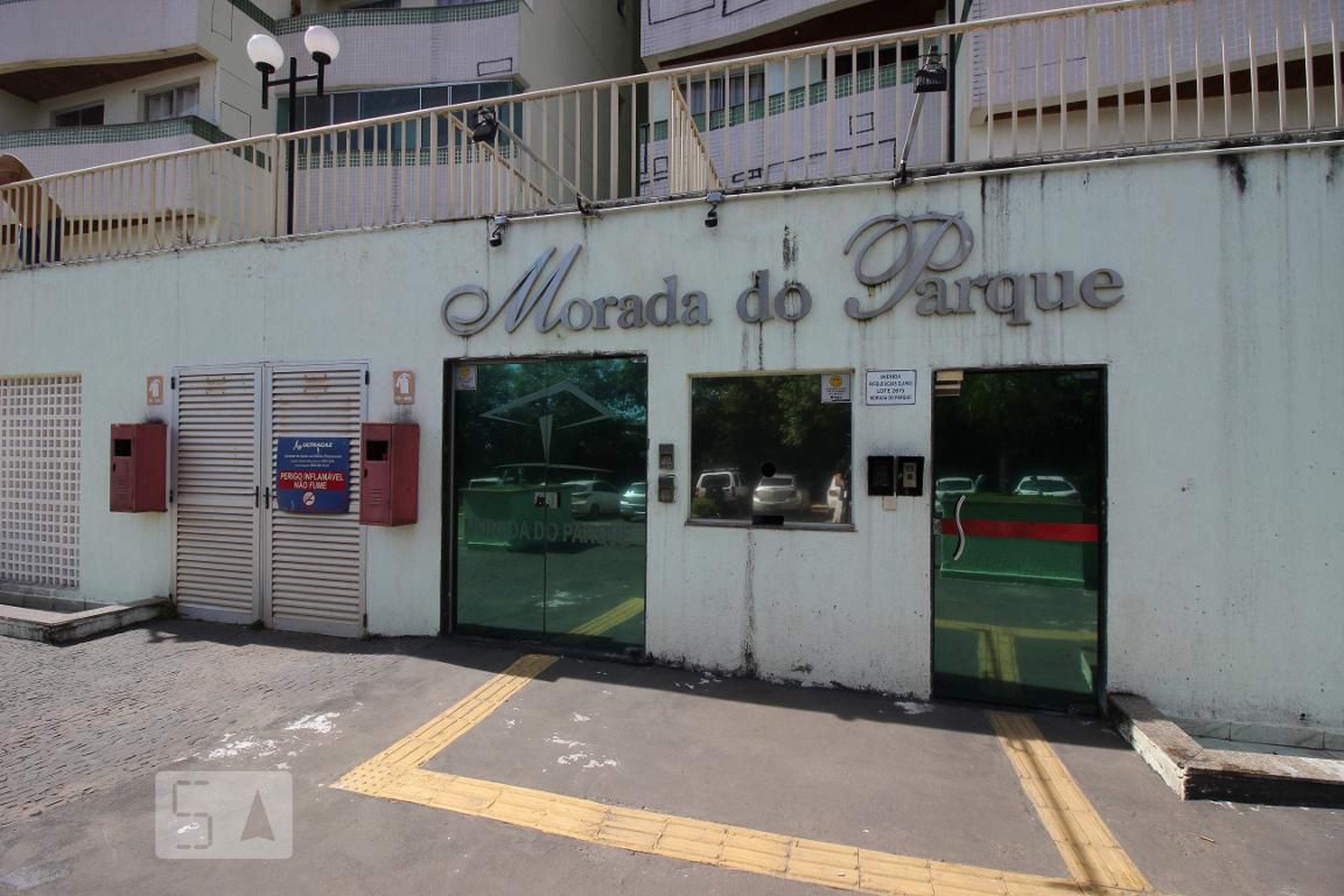 Fachada do Condomínio Condomínio MORADA DO PARQUE