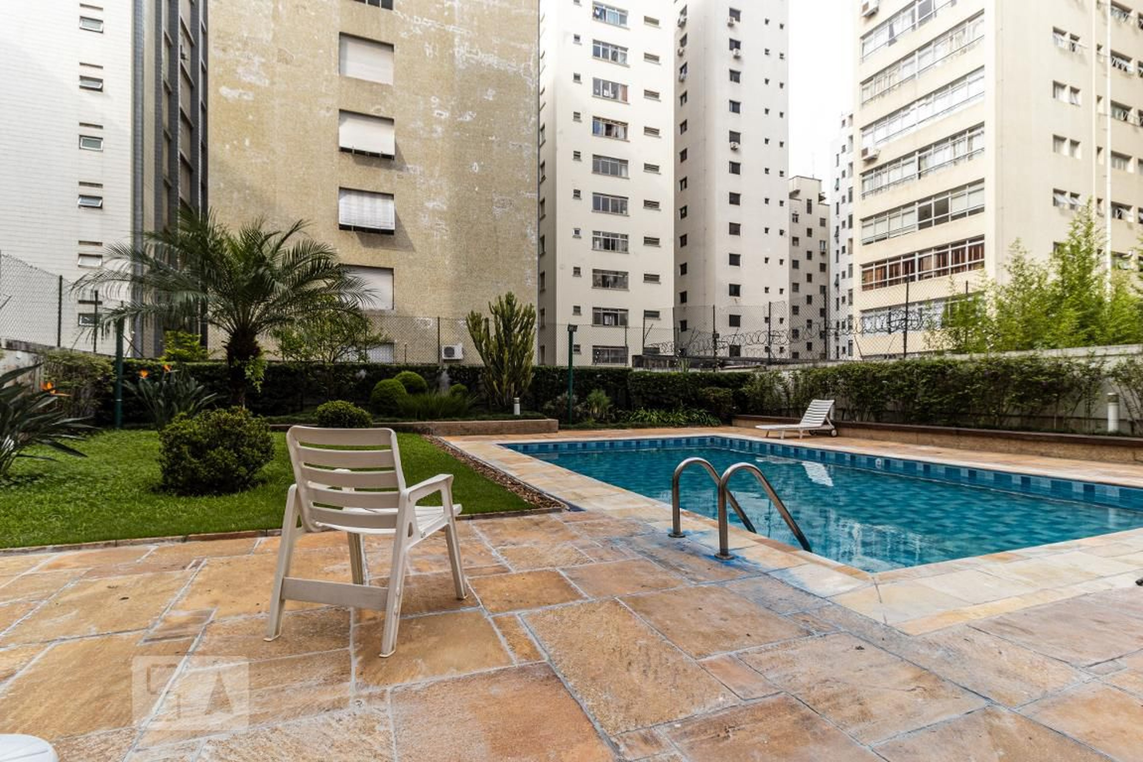 Piscina - Edifício Mar Tirreno