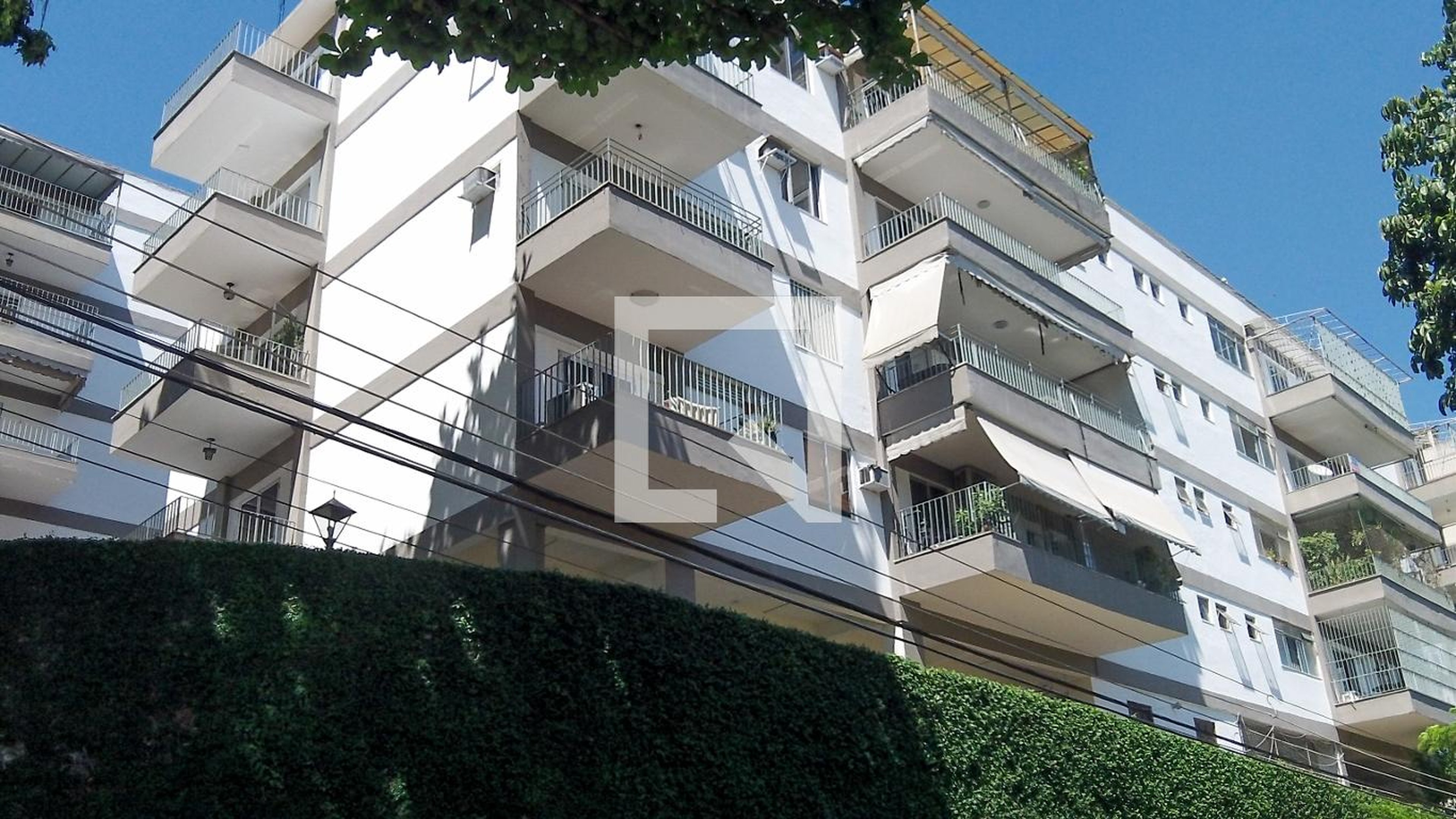 Fachada Condomínio Solar dos Duques