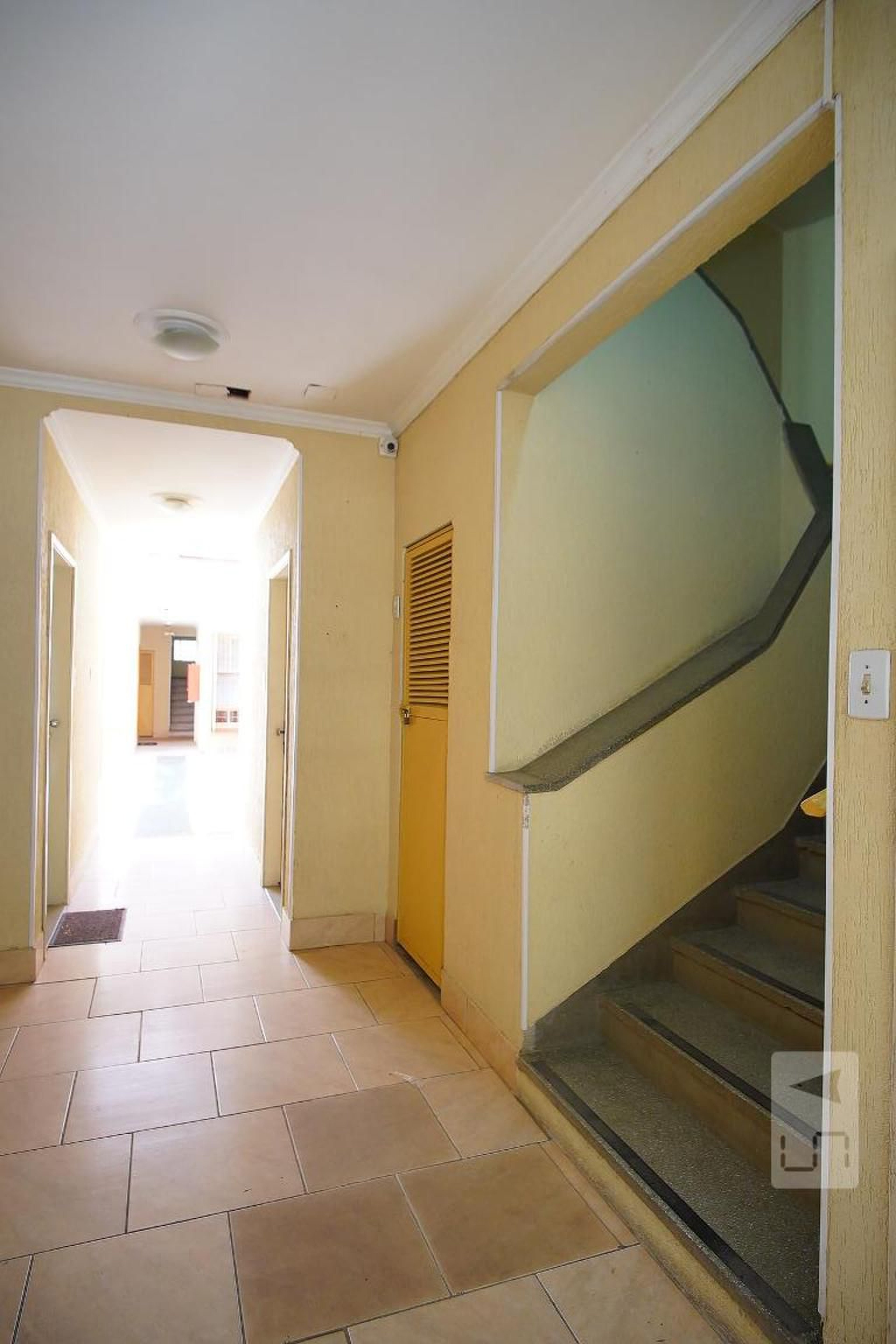Hall - null