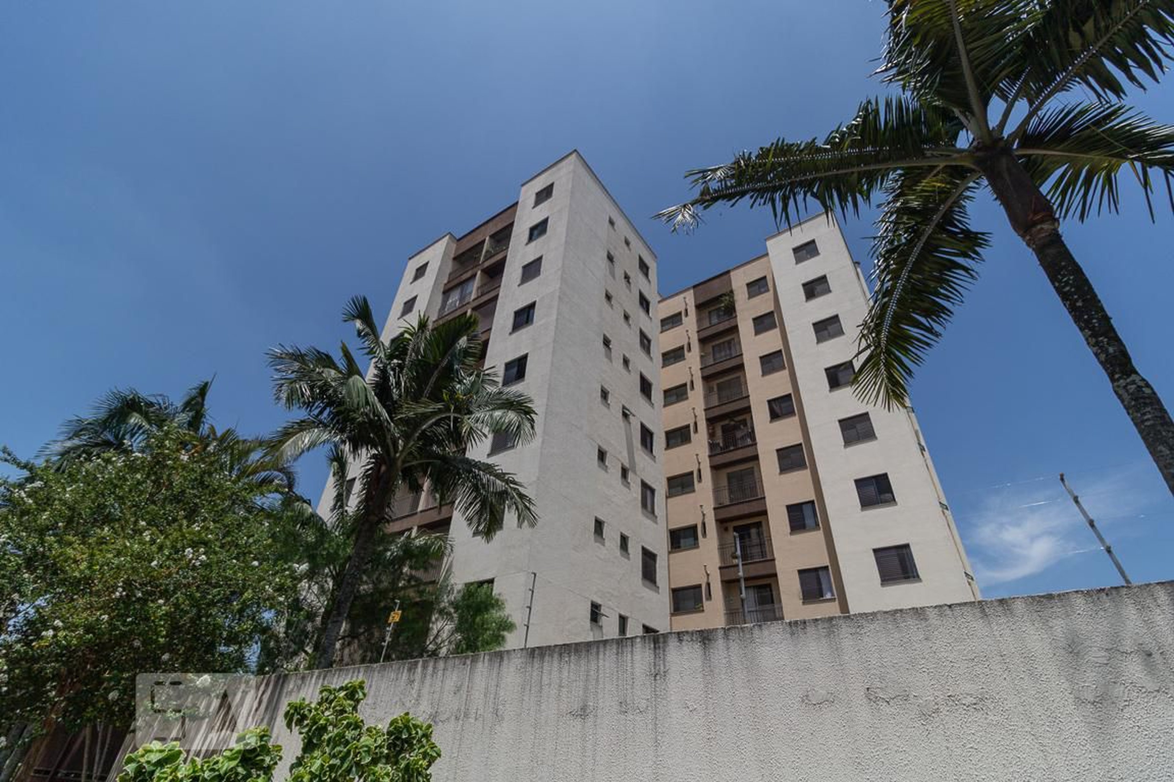 Fachada do Prédio Condomínio COLINA DOS PÁSSAROS