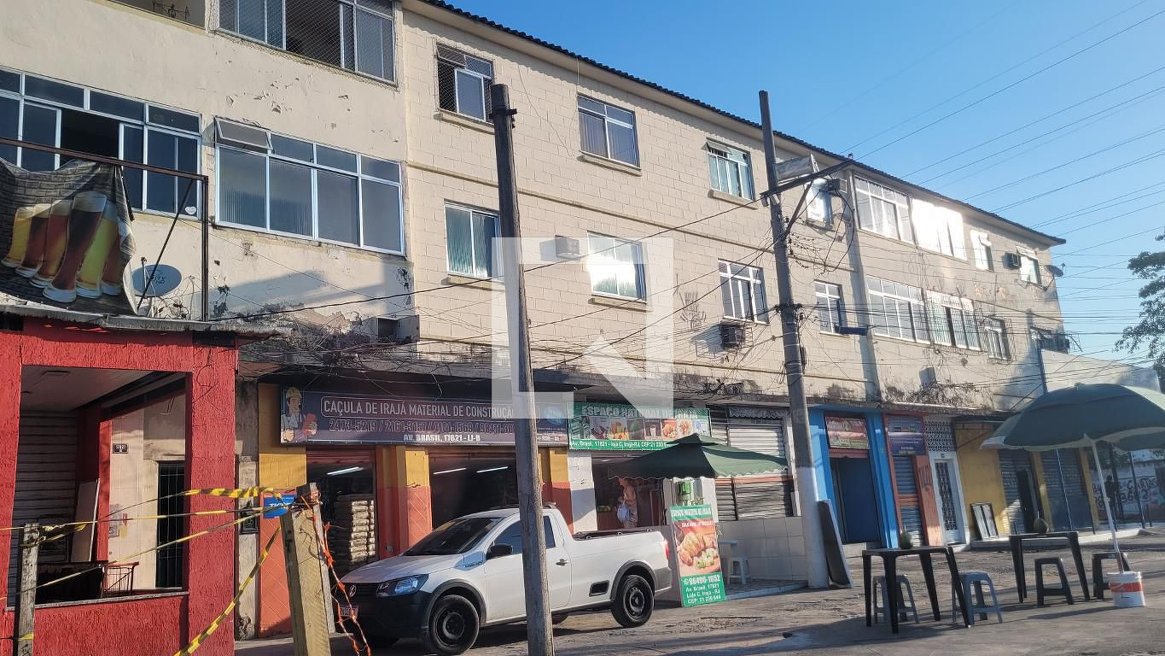 Fachada do Prédio Condomínio em Avenida Brasil, 17821