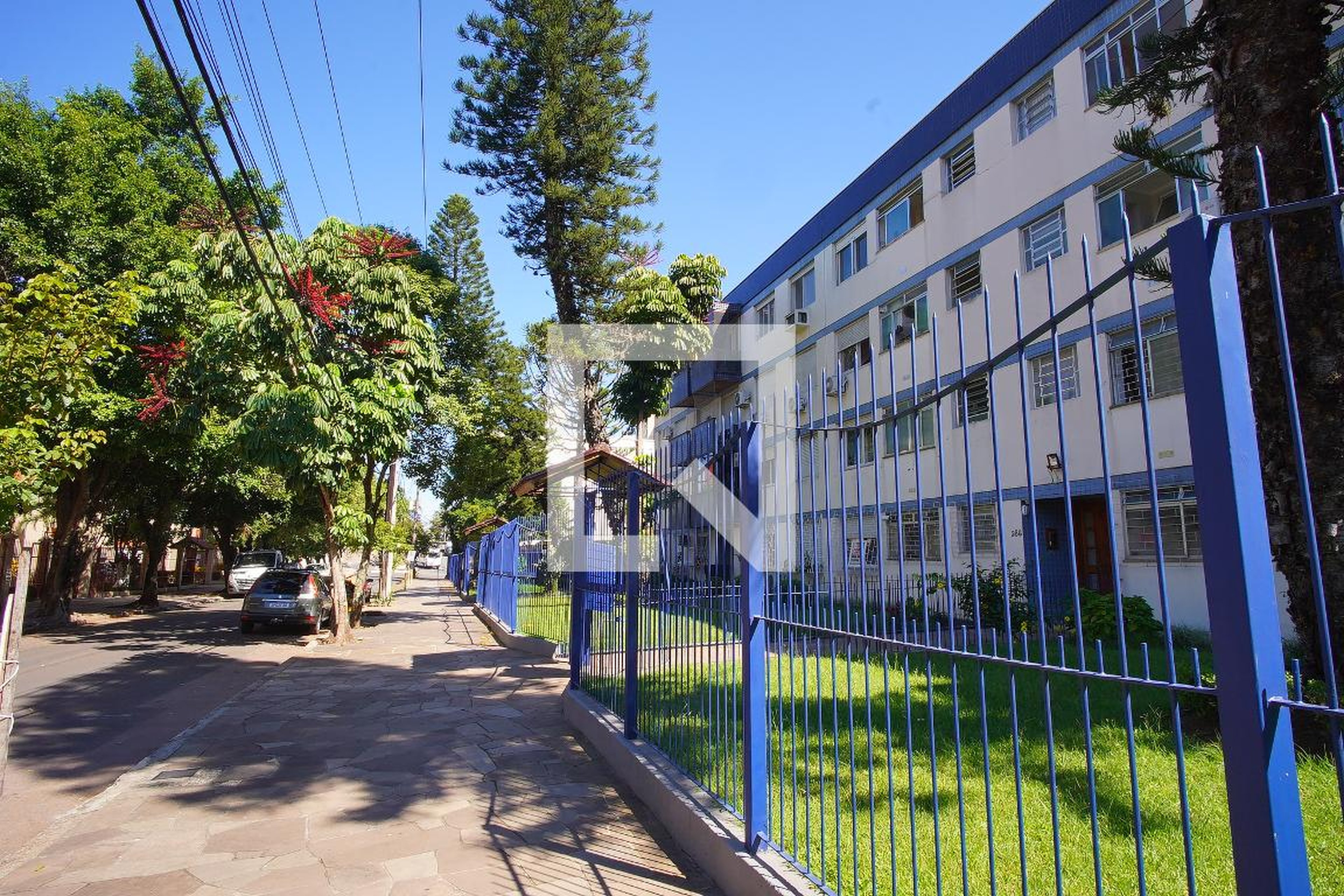Edifício Condomínio em Rua Cipó, 286