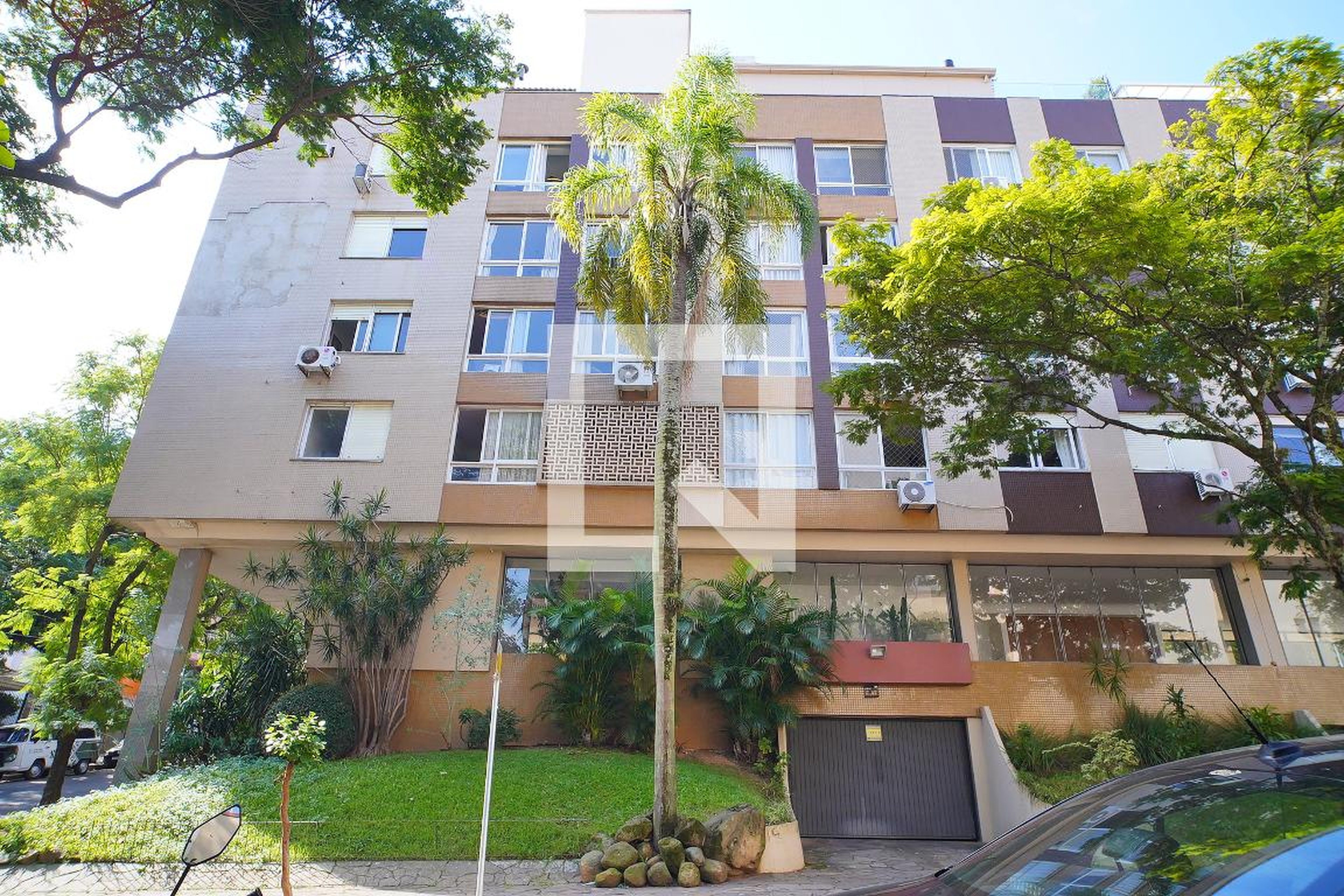 Fachada do Condomínio Condomínio Campanário