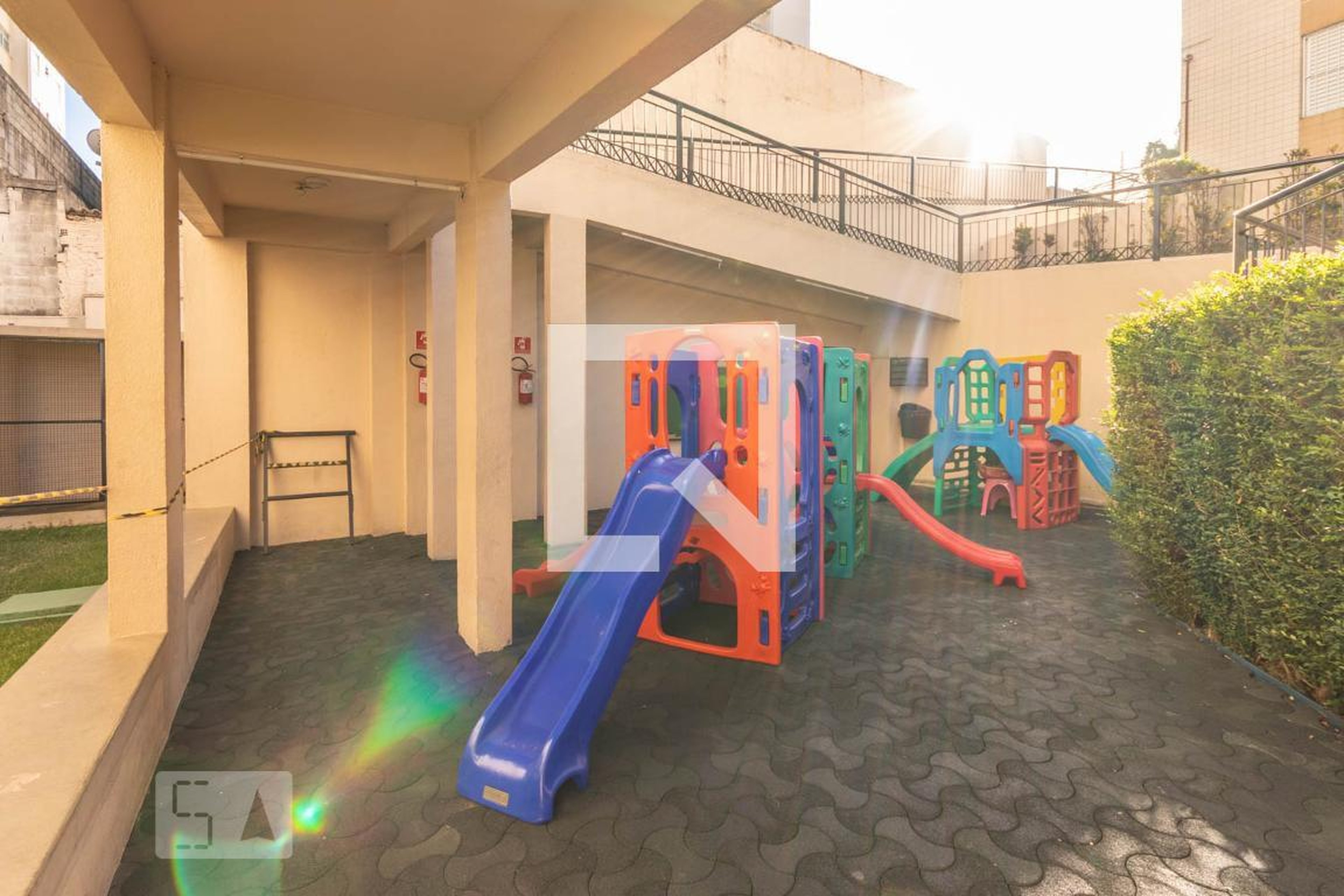 Playground - Apolo e Ceres