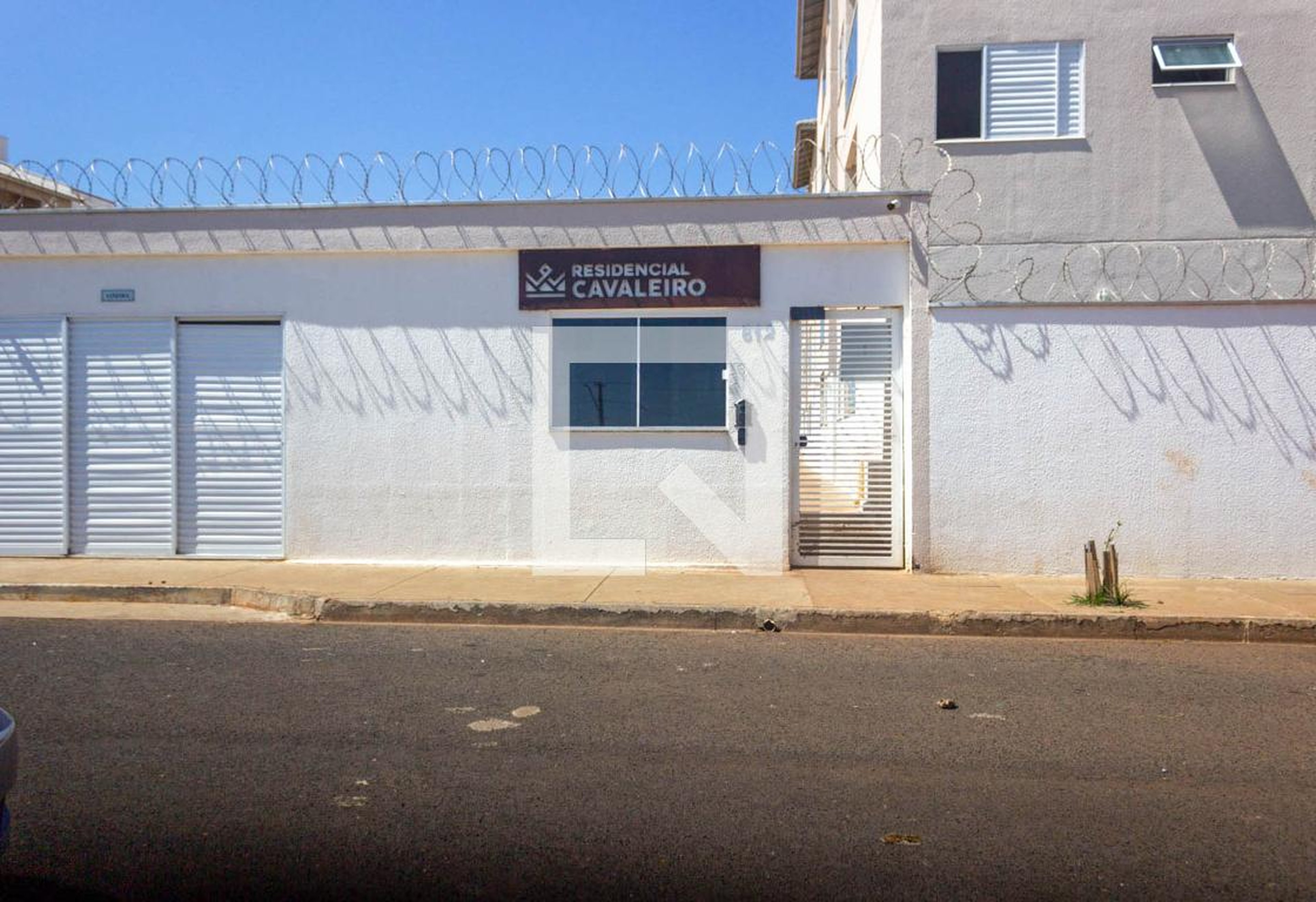 Fachada Condomínio em Rua Ingá, 612