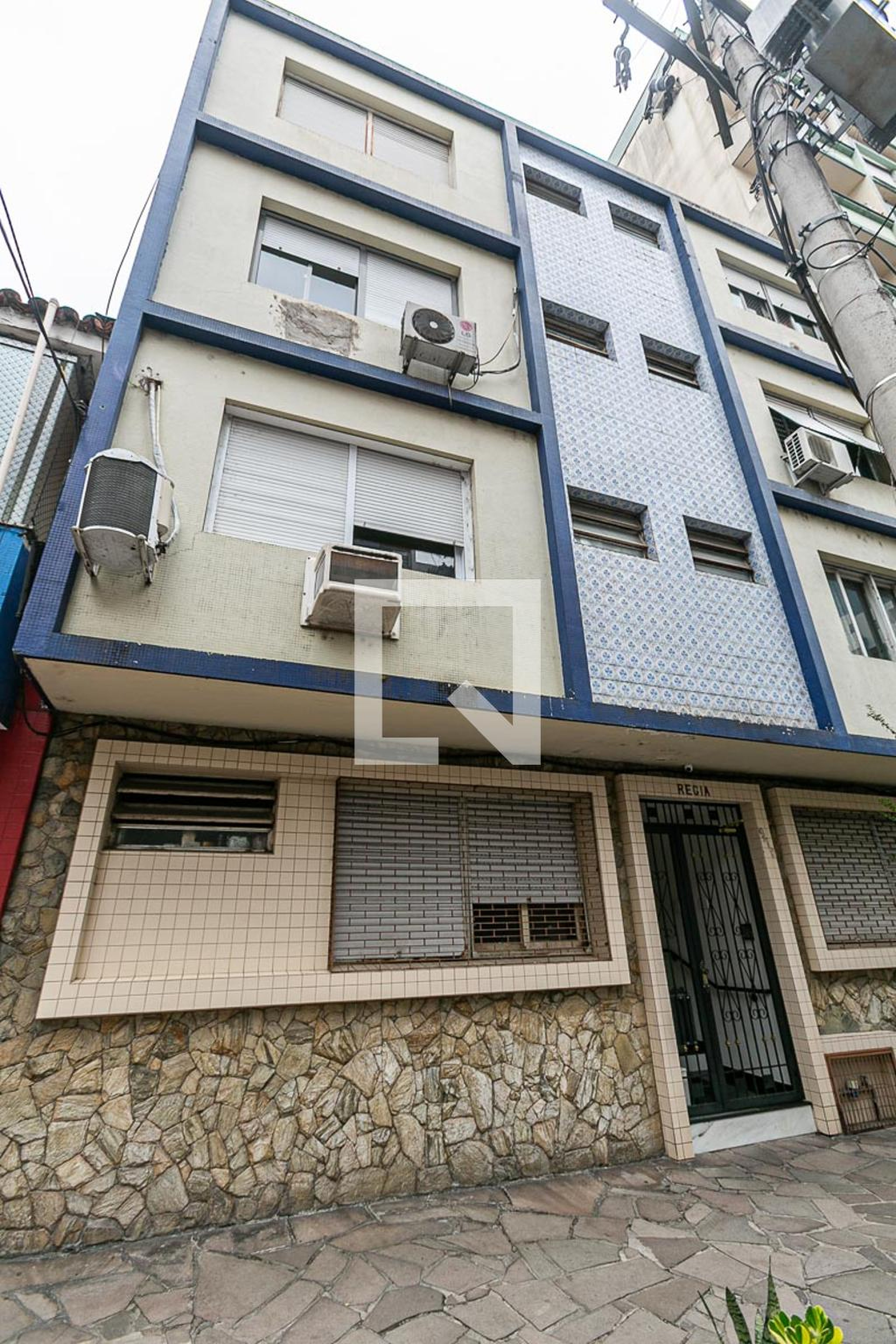 Fachada do Prédio Condomínio Regia