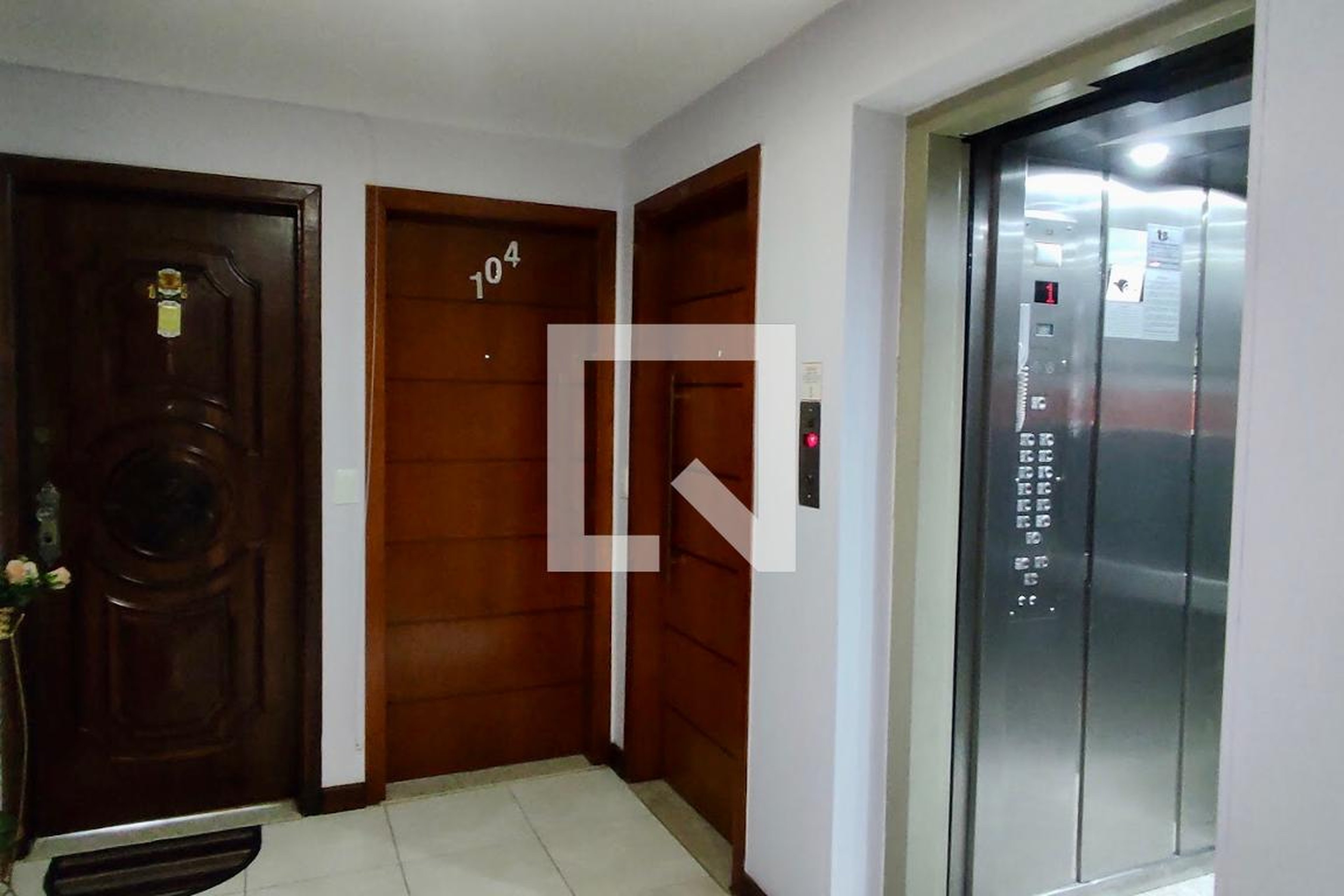 Hall de entrada - Ed. Parque da Gávea