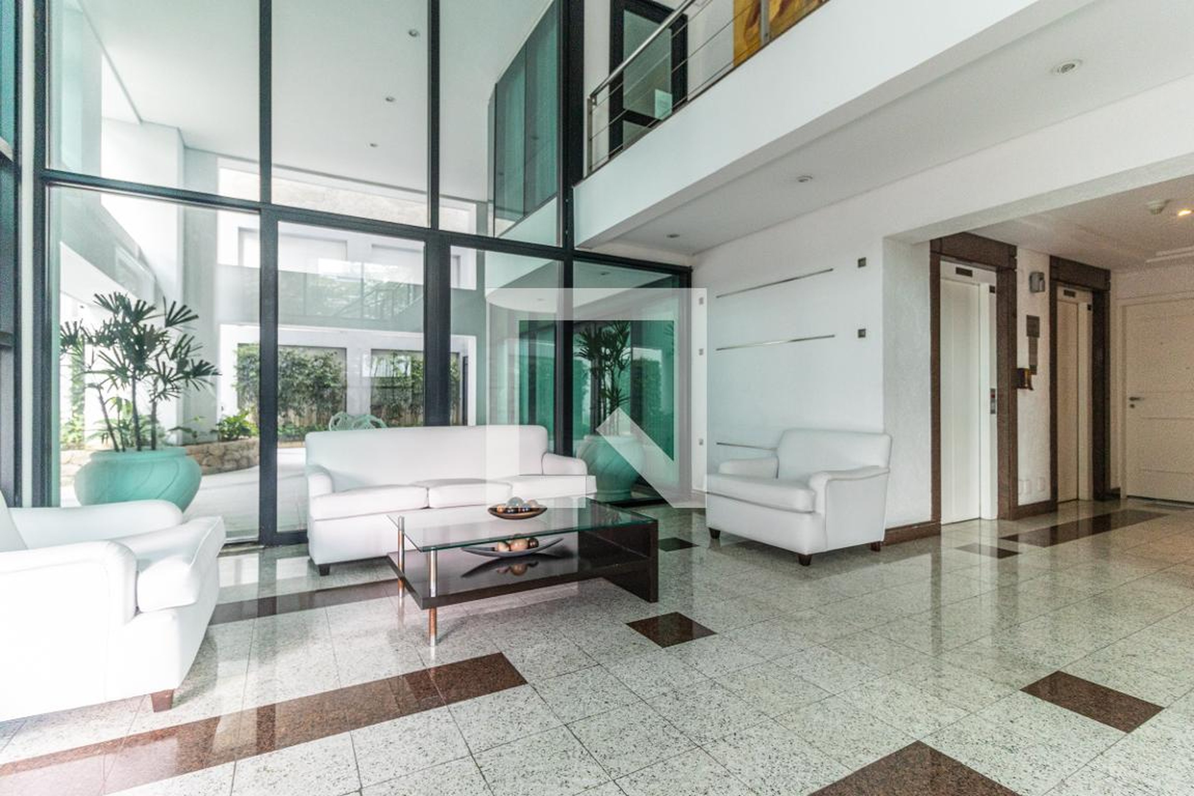 Hall social - Home & Services