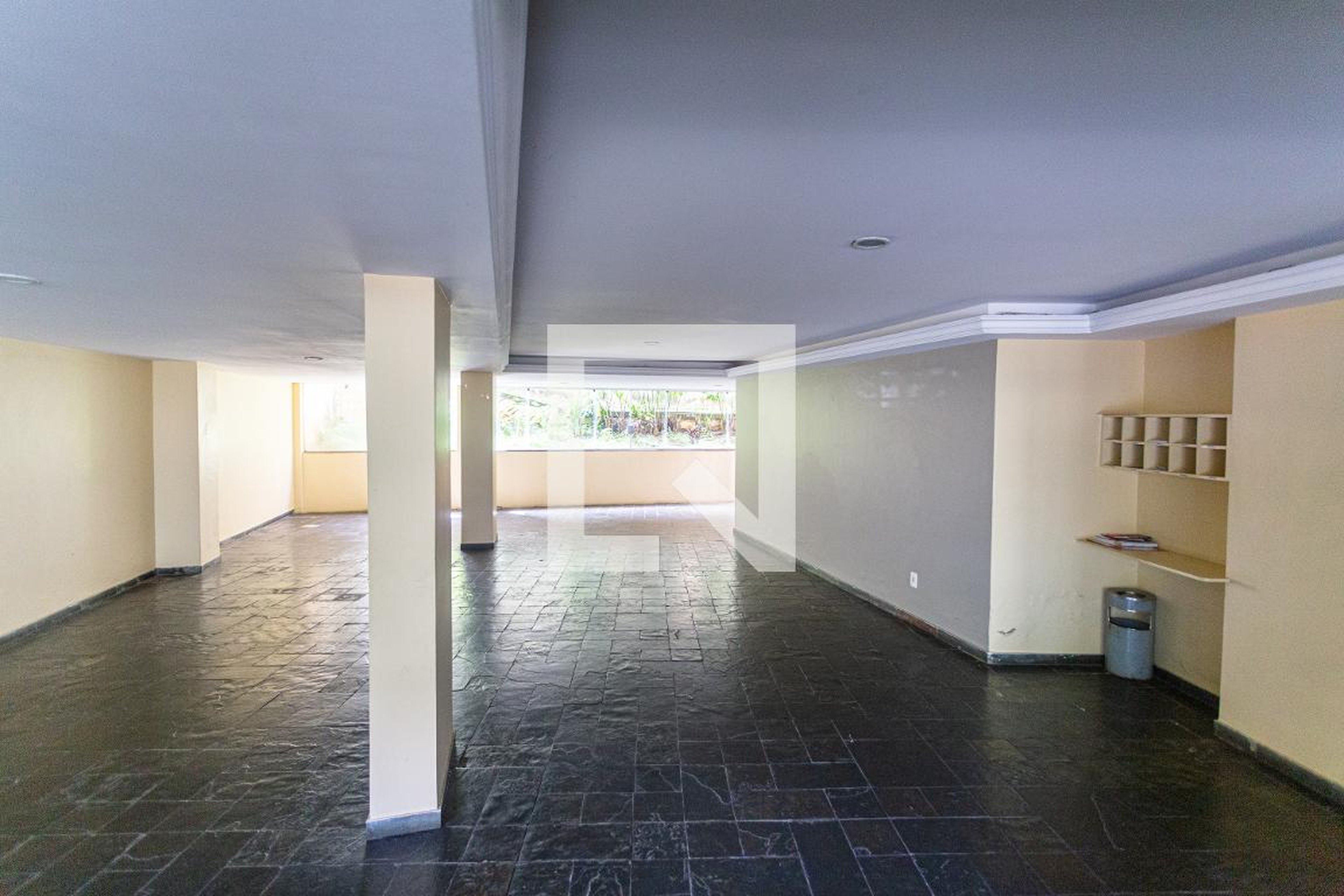 Hall de Entrada - Vicente Gonçalves