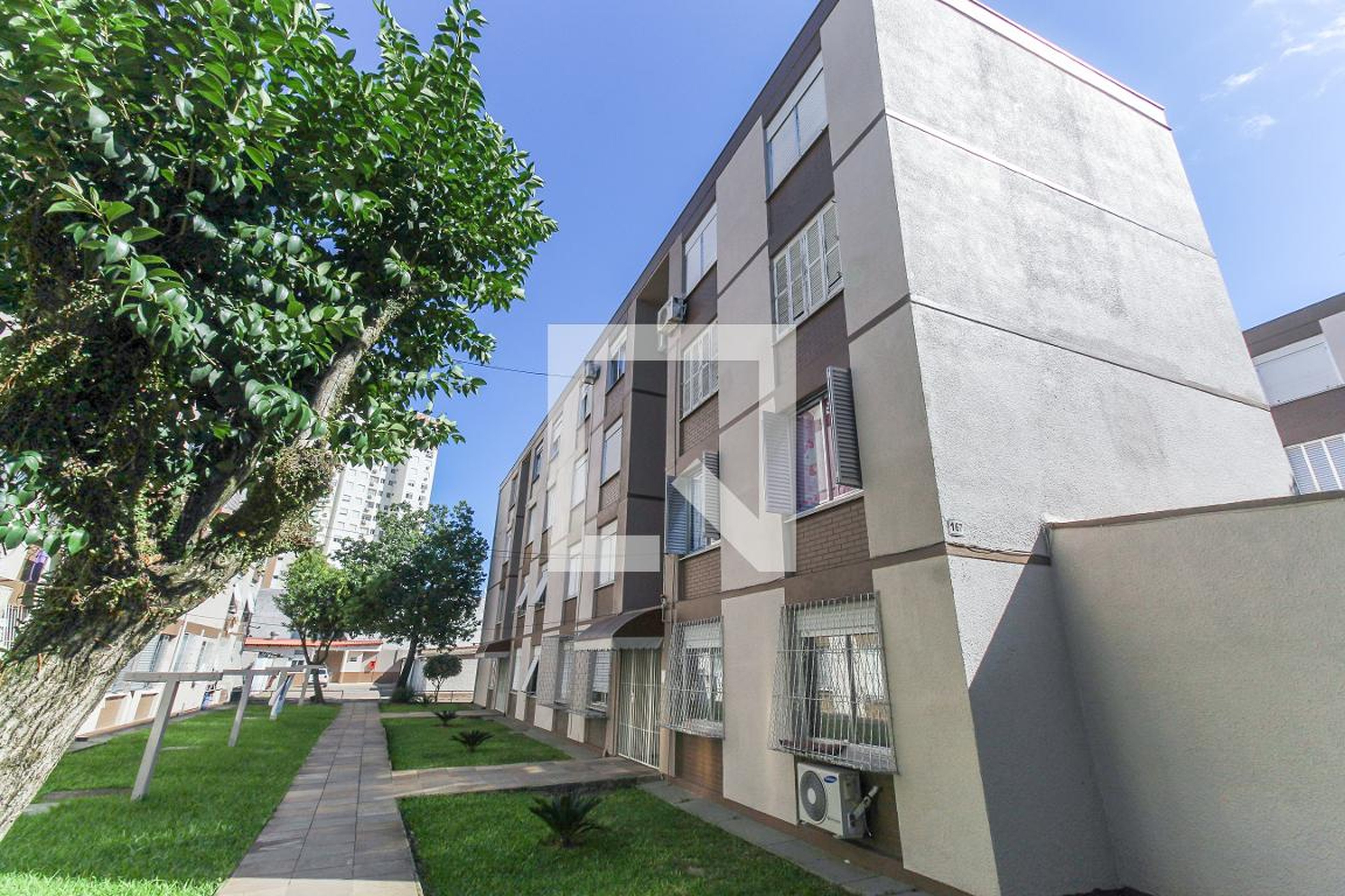 Fachada Condomínio em Rua Gomes de Freitas, 167