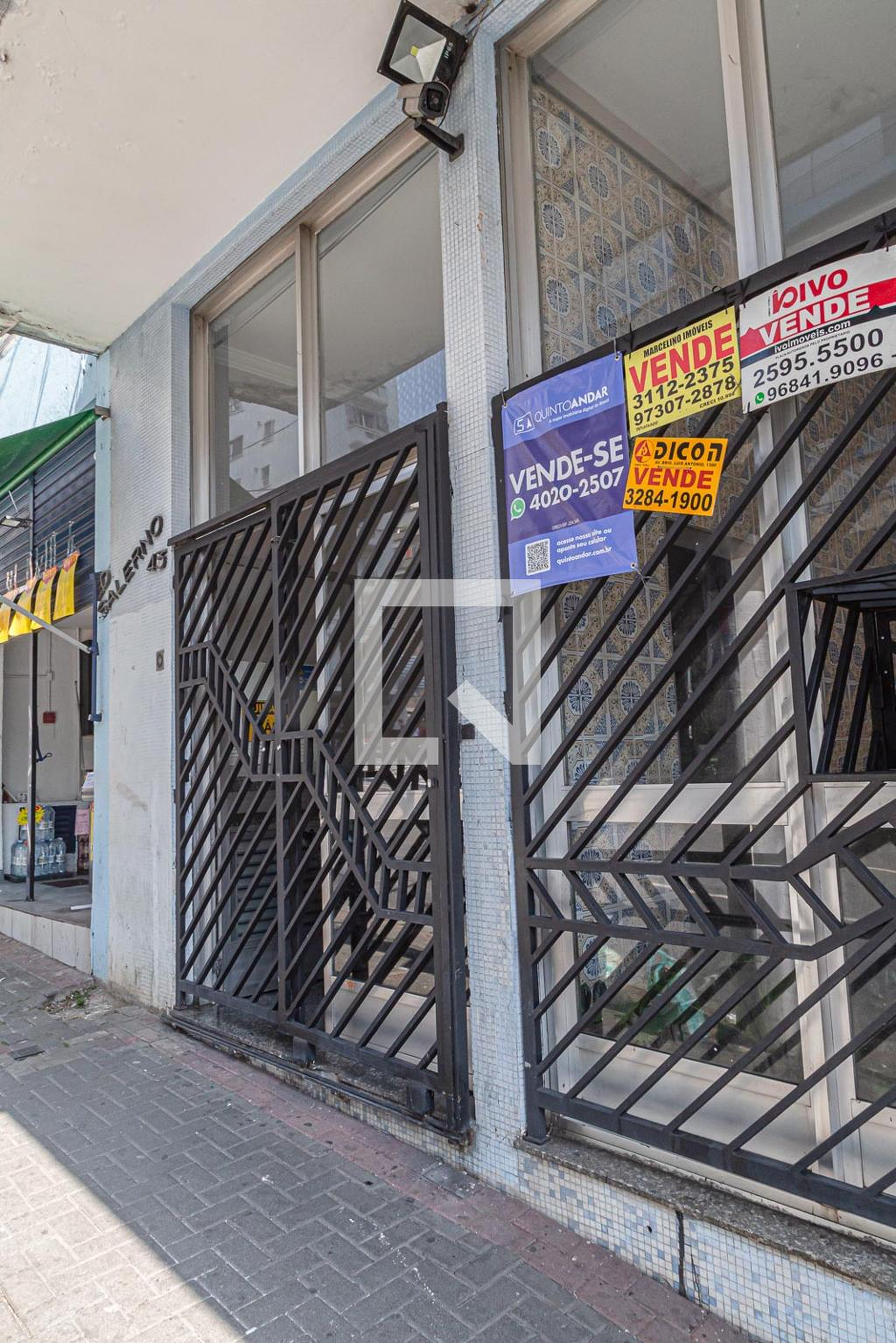 Fachada do Condomínio Edifício Salerno