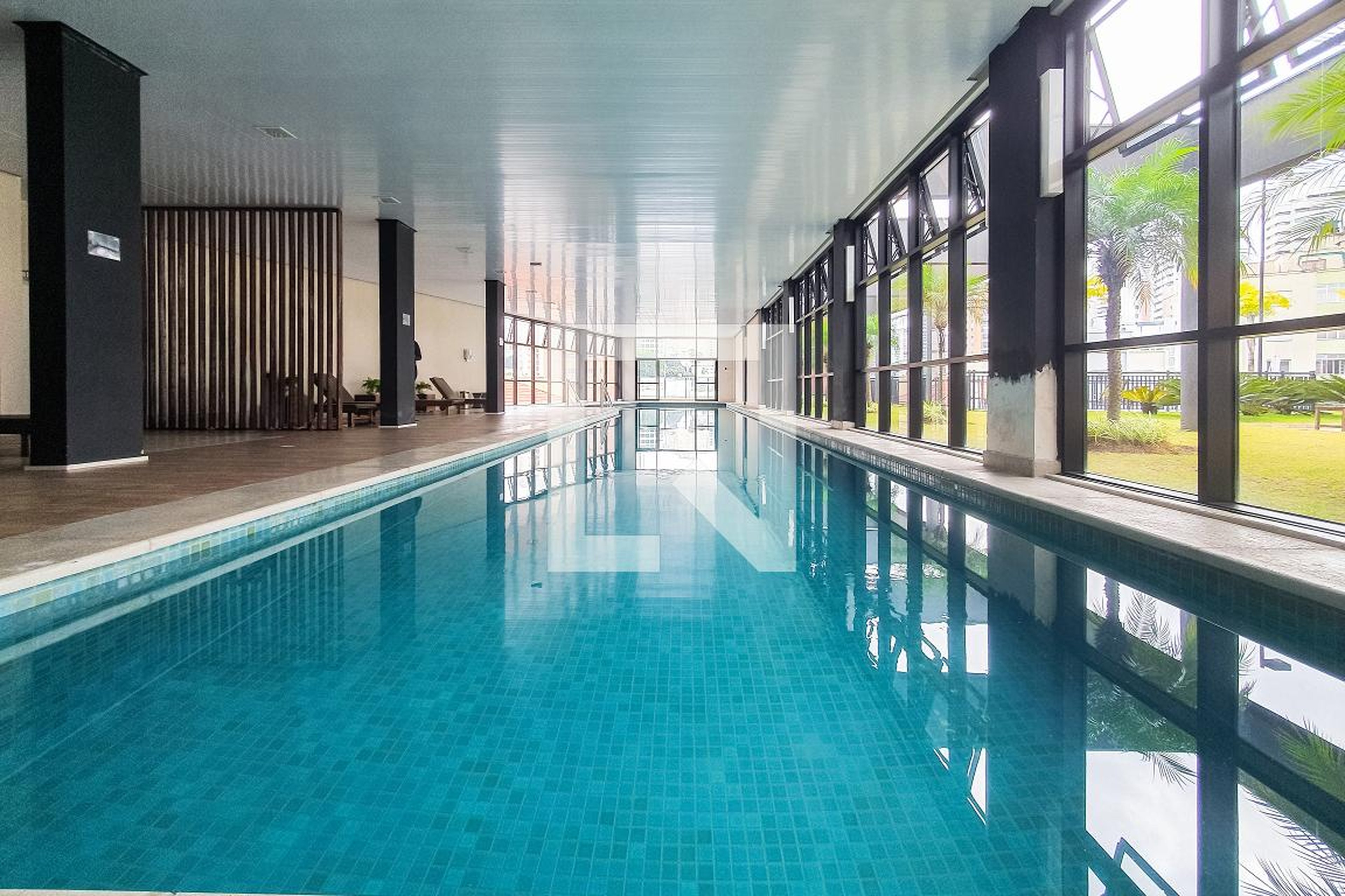 Piscina Coberta - VN Humberto I