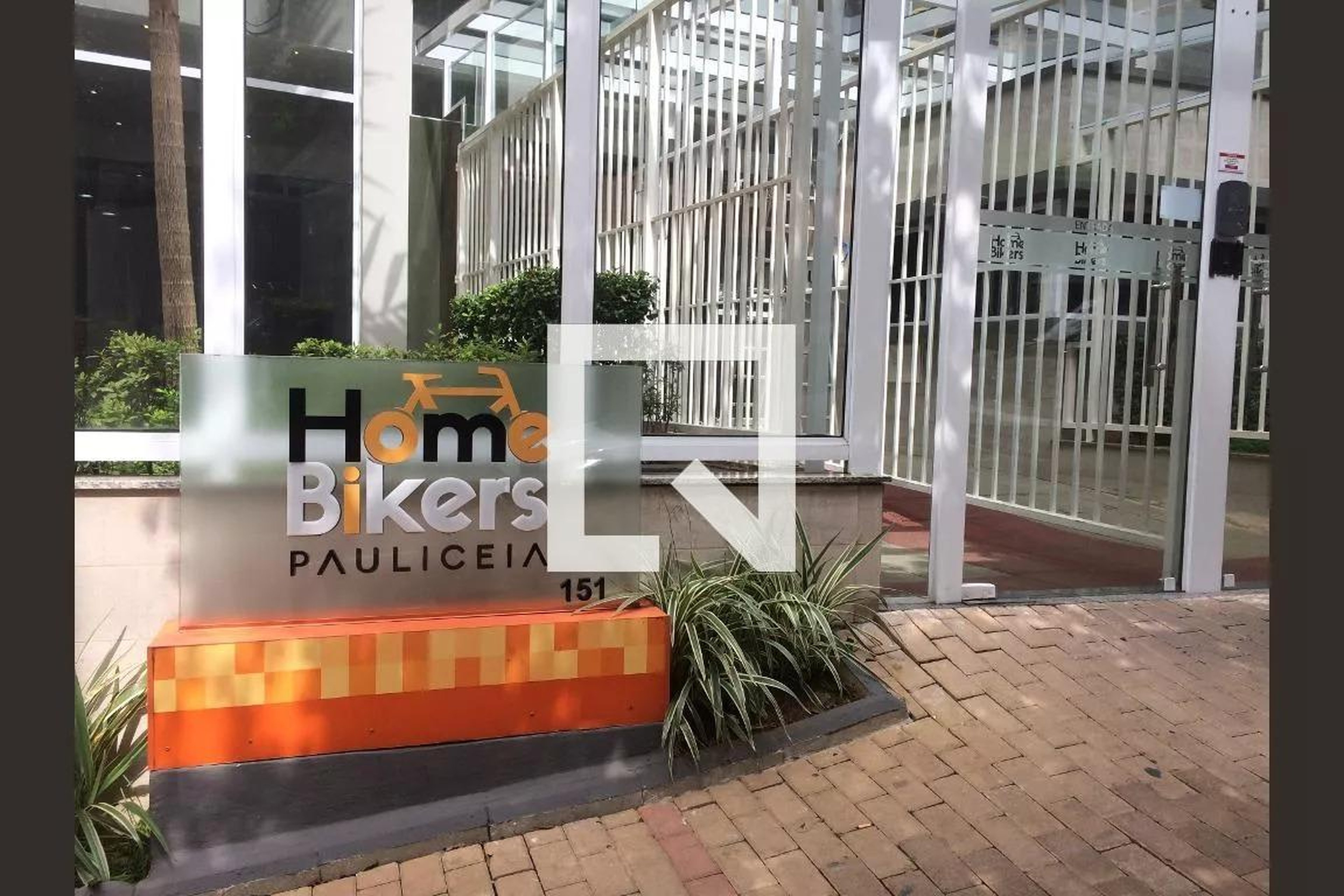 Fachada do Prédio Condomínio em Rua Genebra, 668