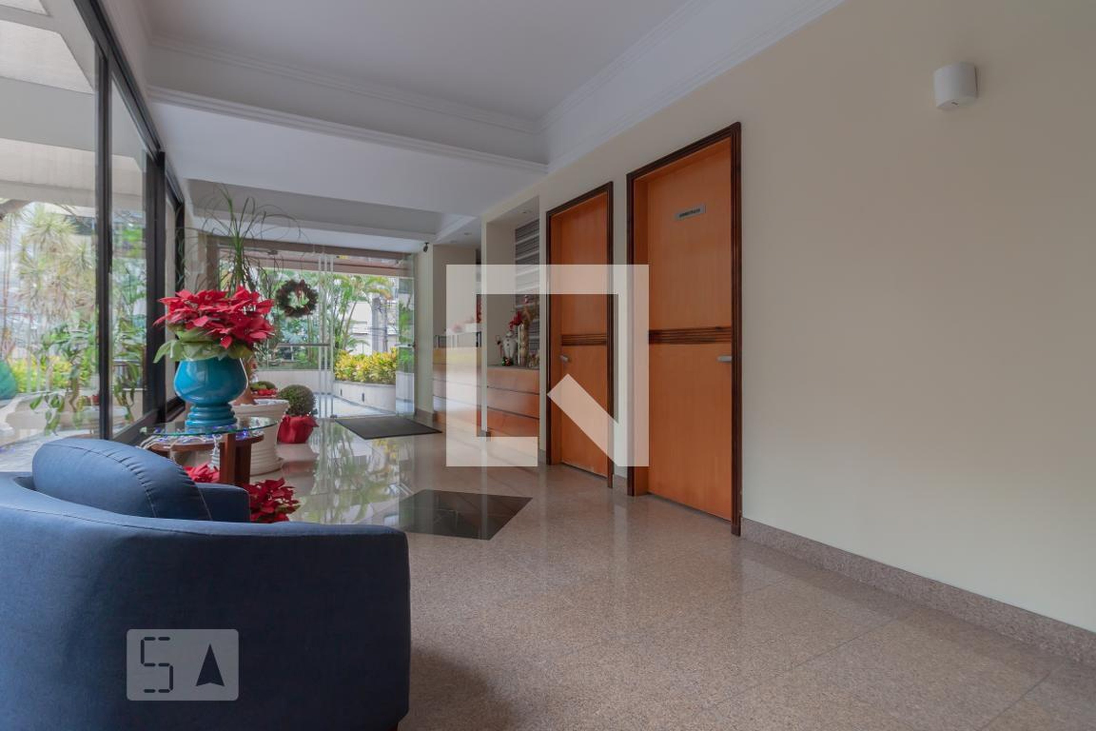 Hall de Entrada - VIVIAN RESIDENCE
