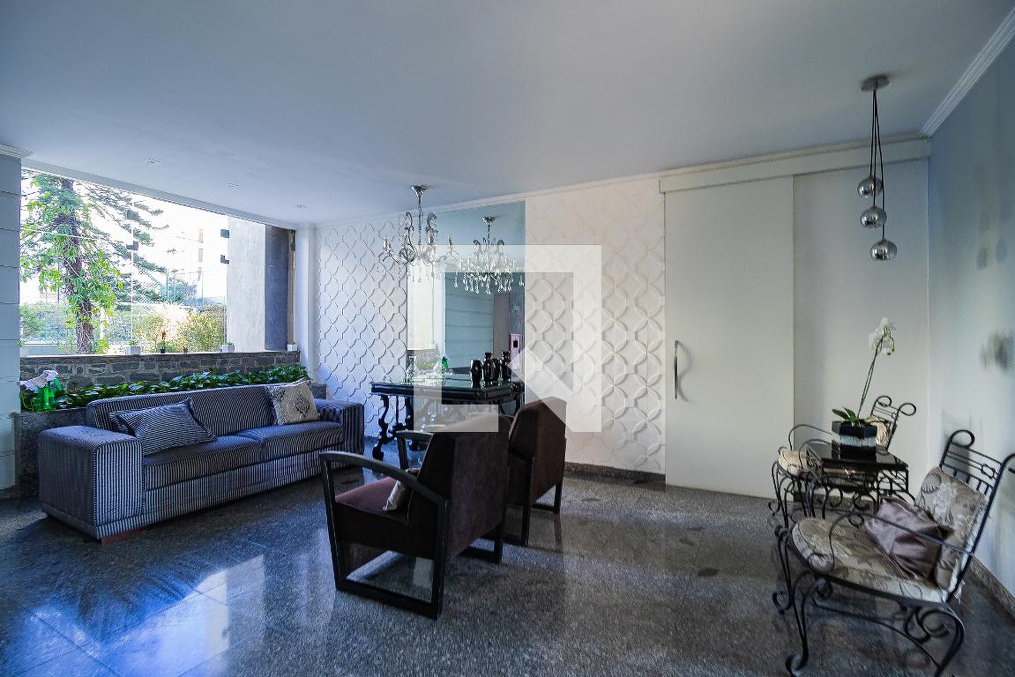 Hall - Ipanema