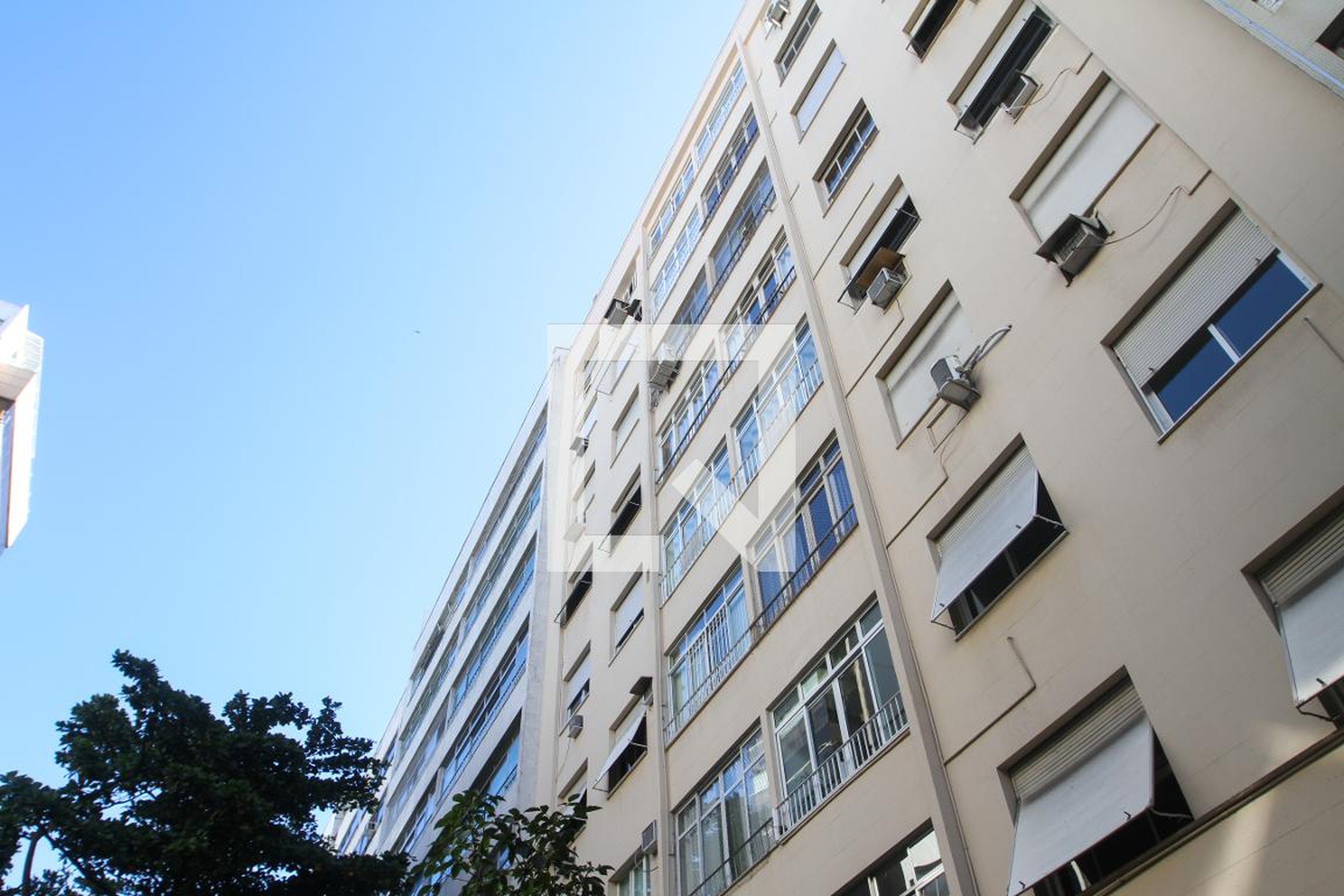 Fachada do Prédio Edifício Itaroquem