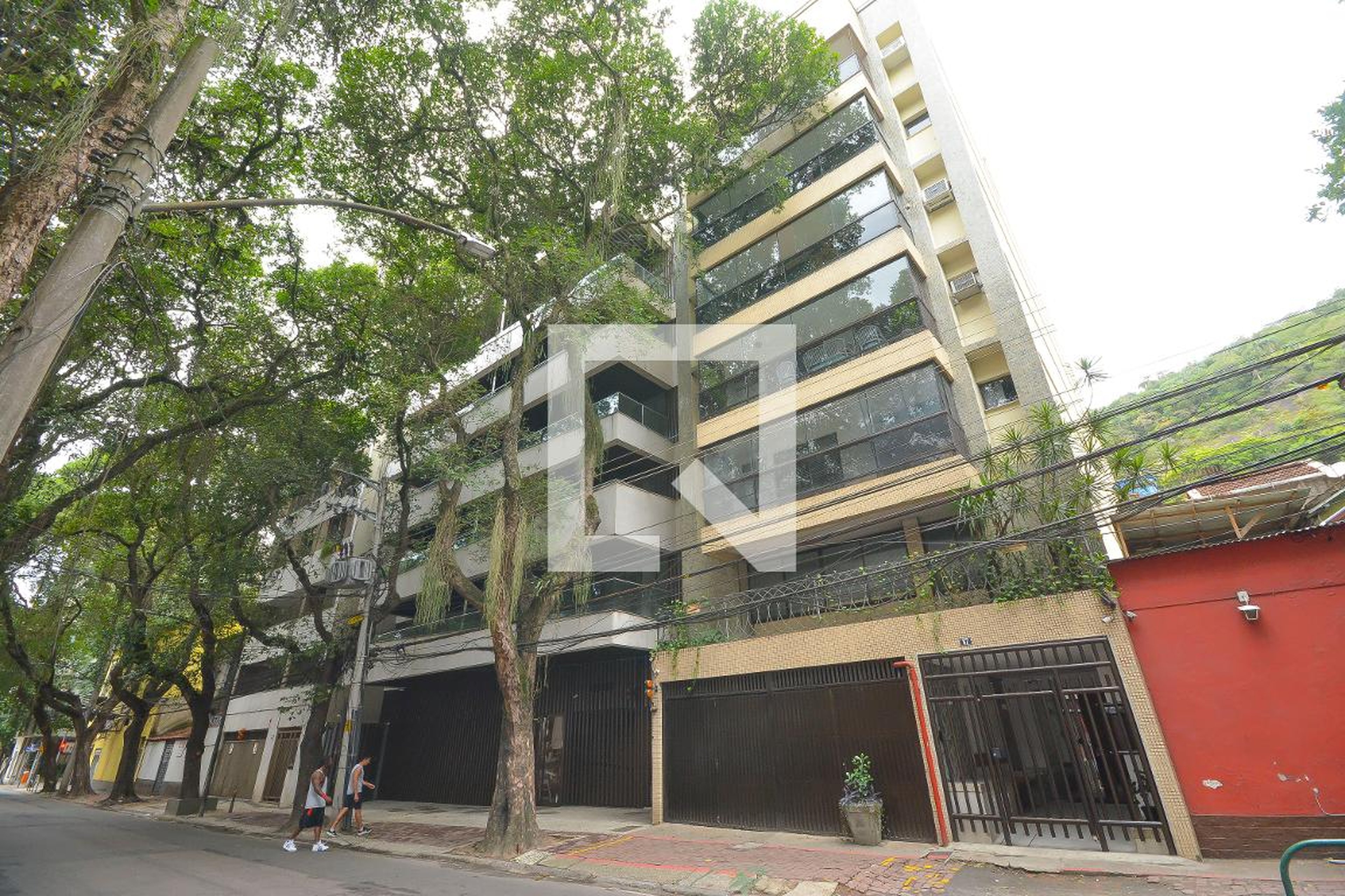 Fachada Condomínio em Rua Visconde de Silva, 87