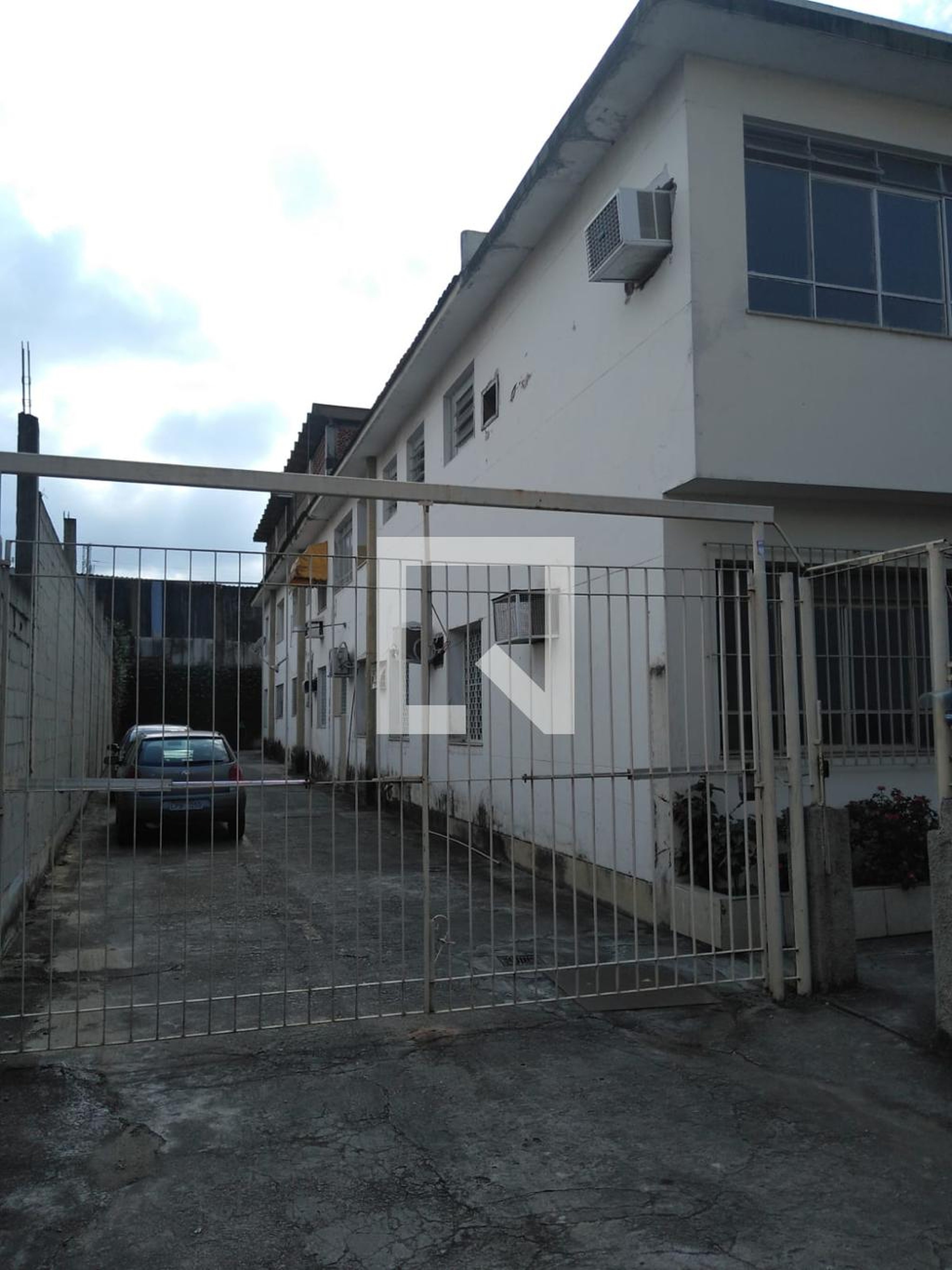 Fachada do Prédio Condomínio em Rua Alfredo de Morais, 44