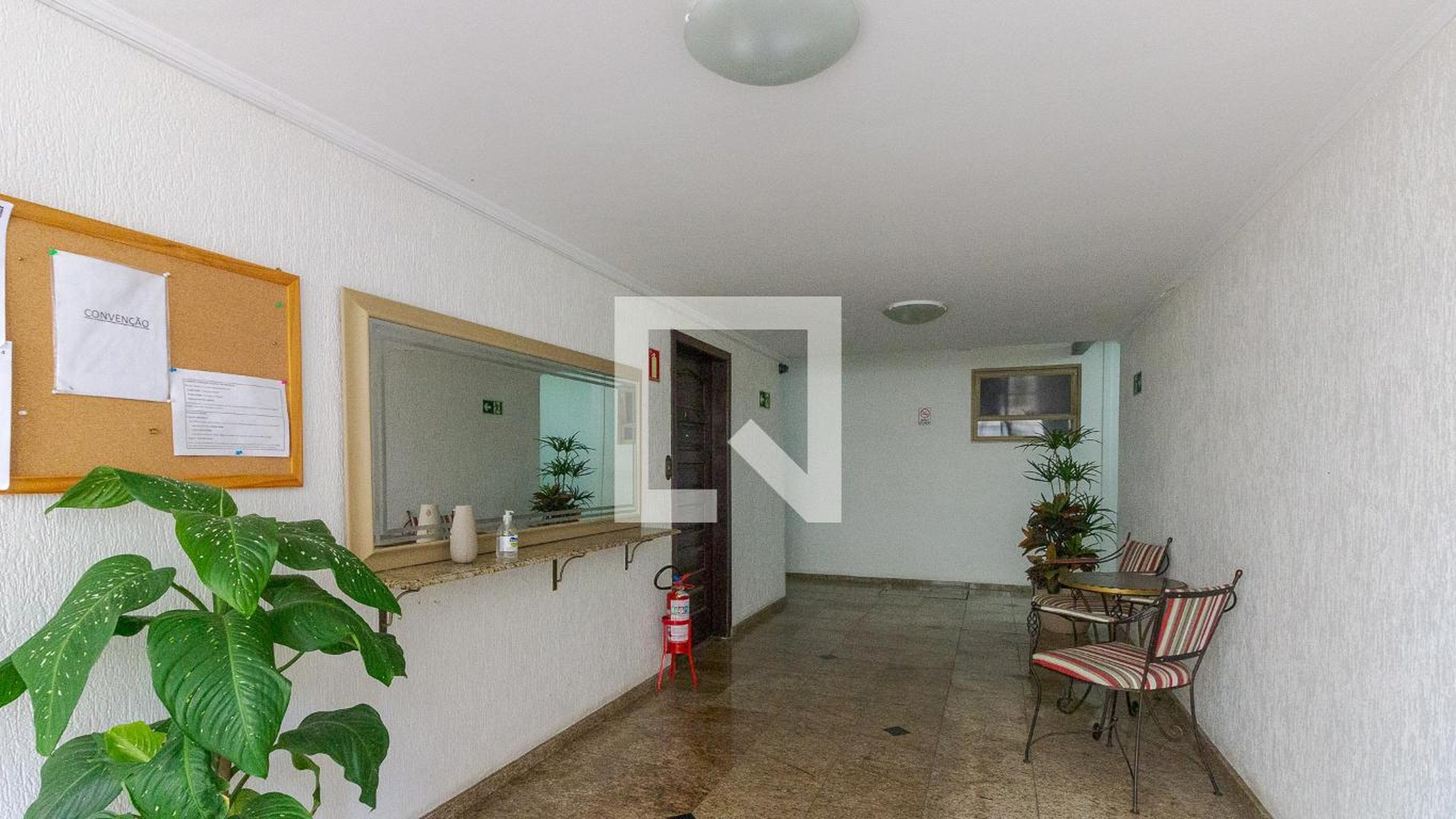 Hall - null