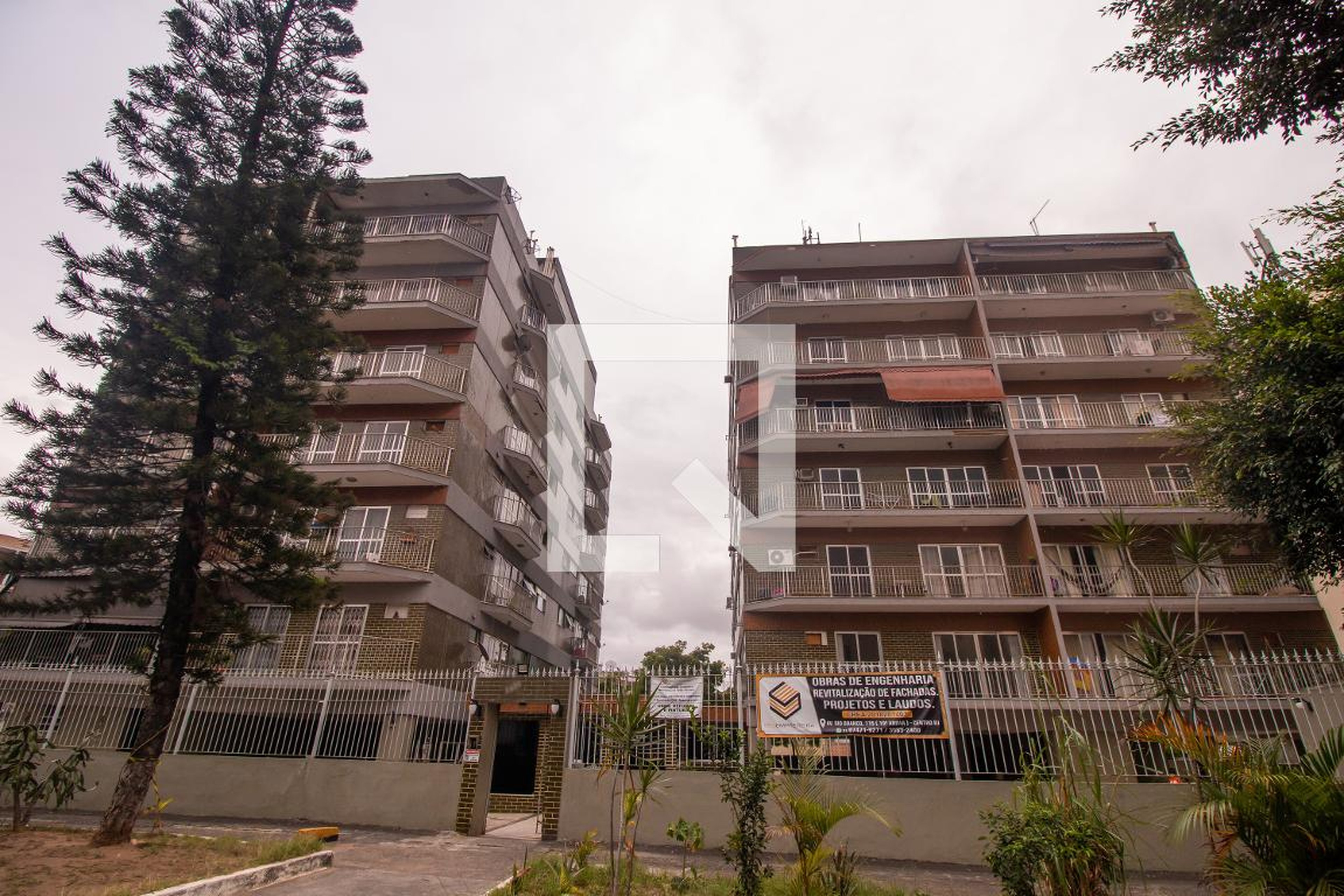 Fachada do Condomínio Condomínio Conjunto Residencial Tres Torres