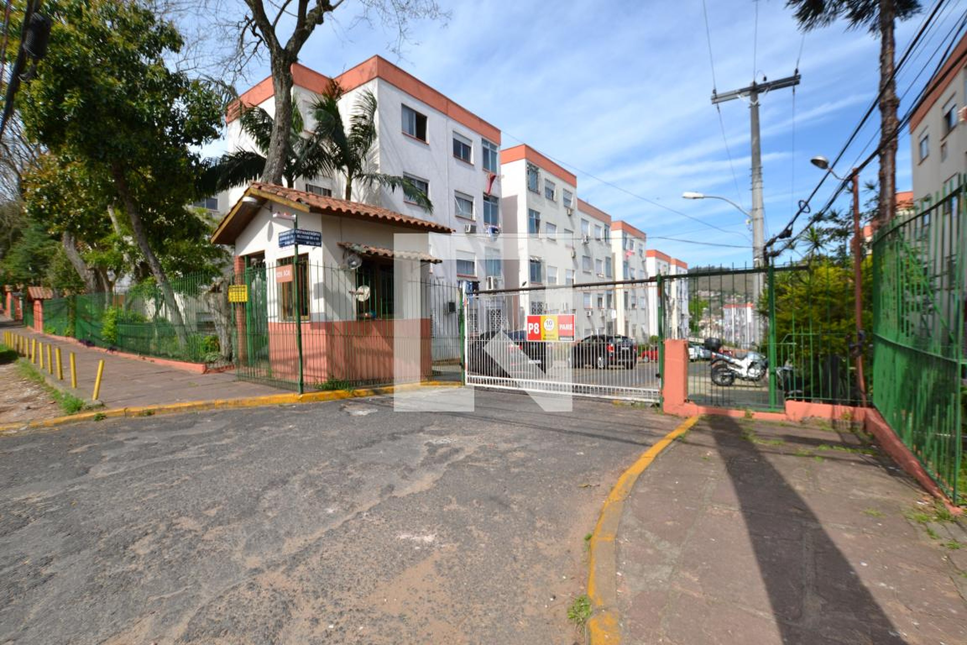 Fachada do Condomínio Condomínio Parete