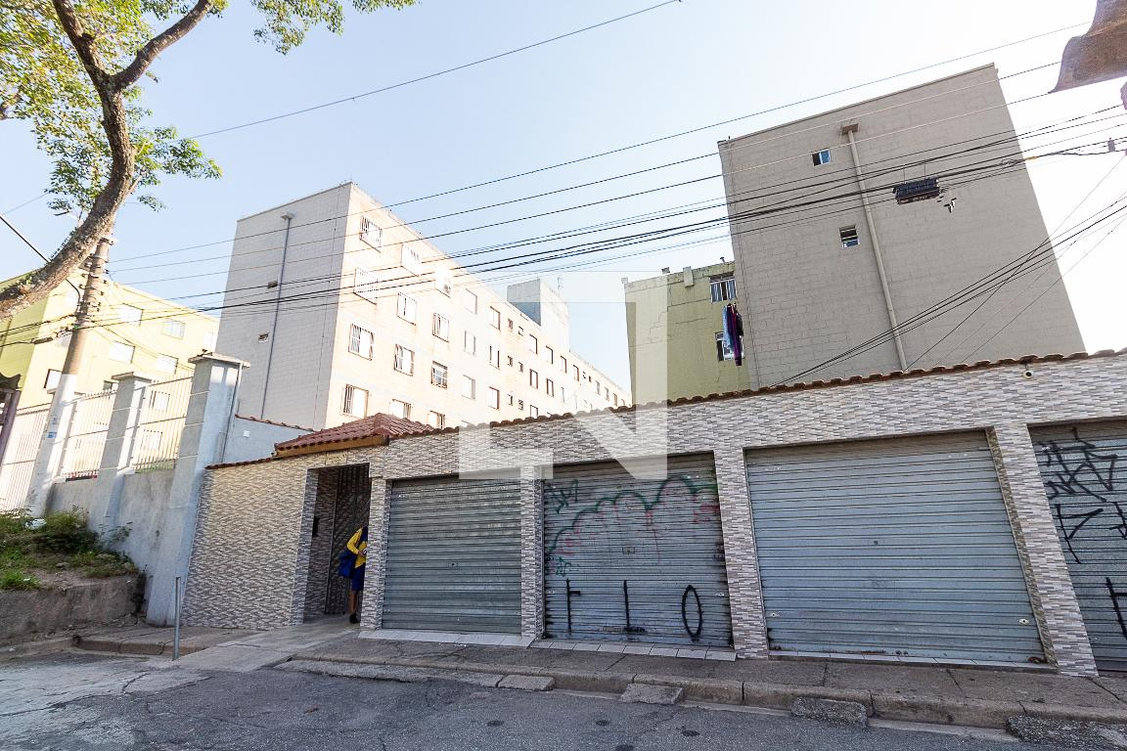Fachada do Prédio Condomínio em Rua Elias Mertel, 137