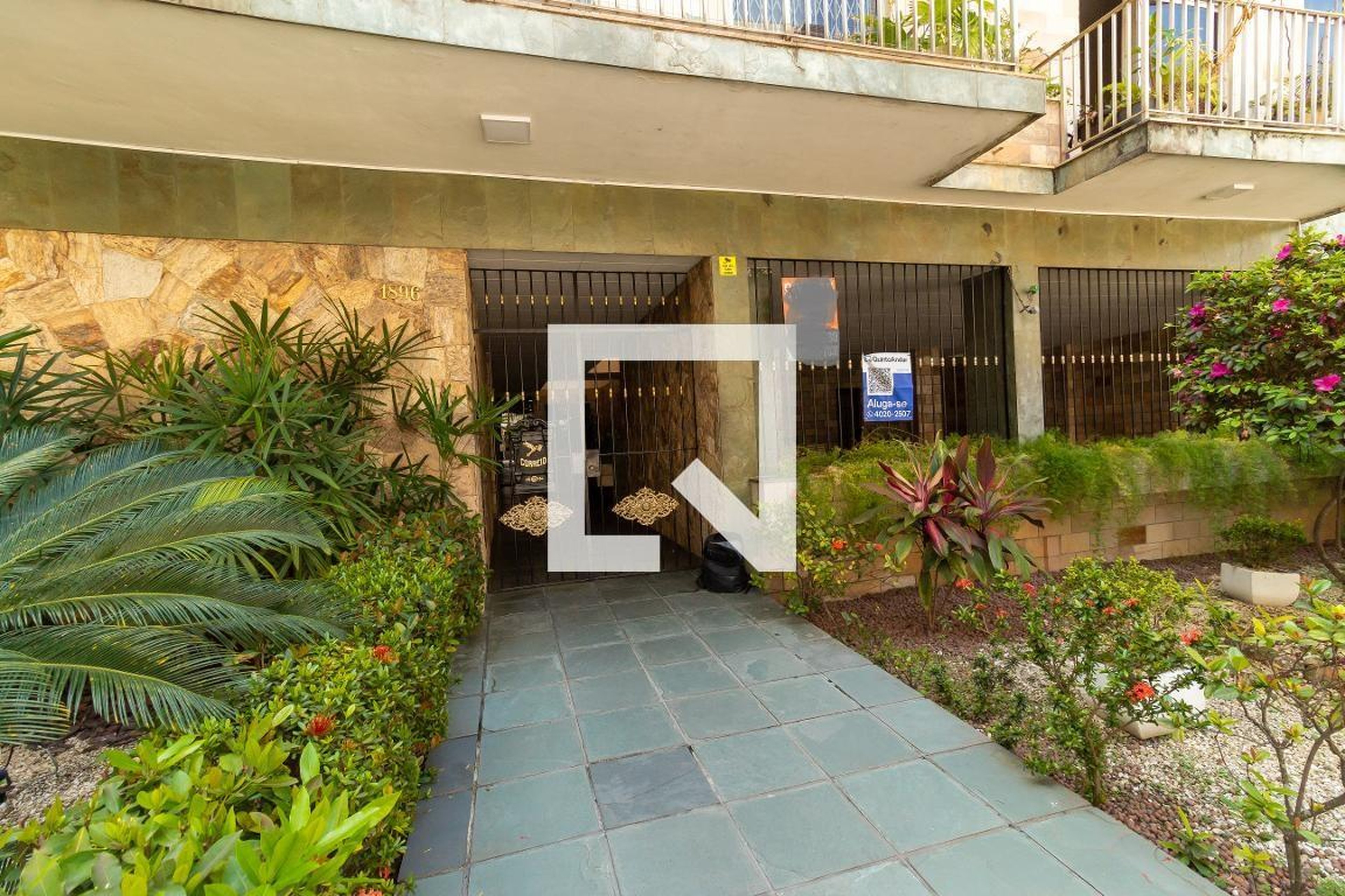 Fachada Condomínio Rua Itua