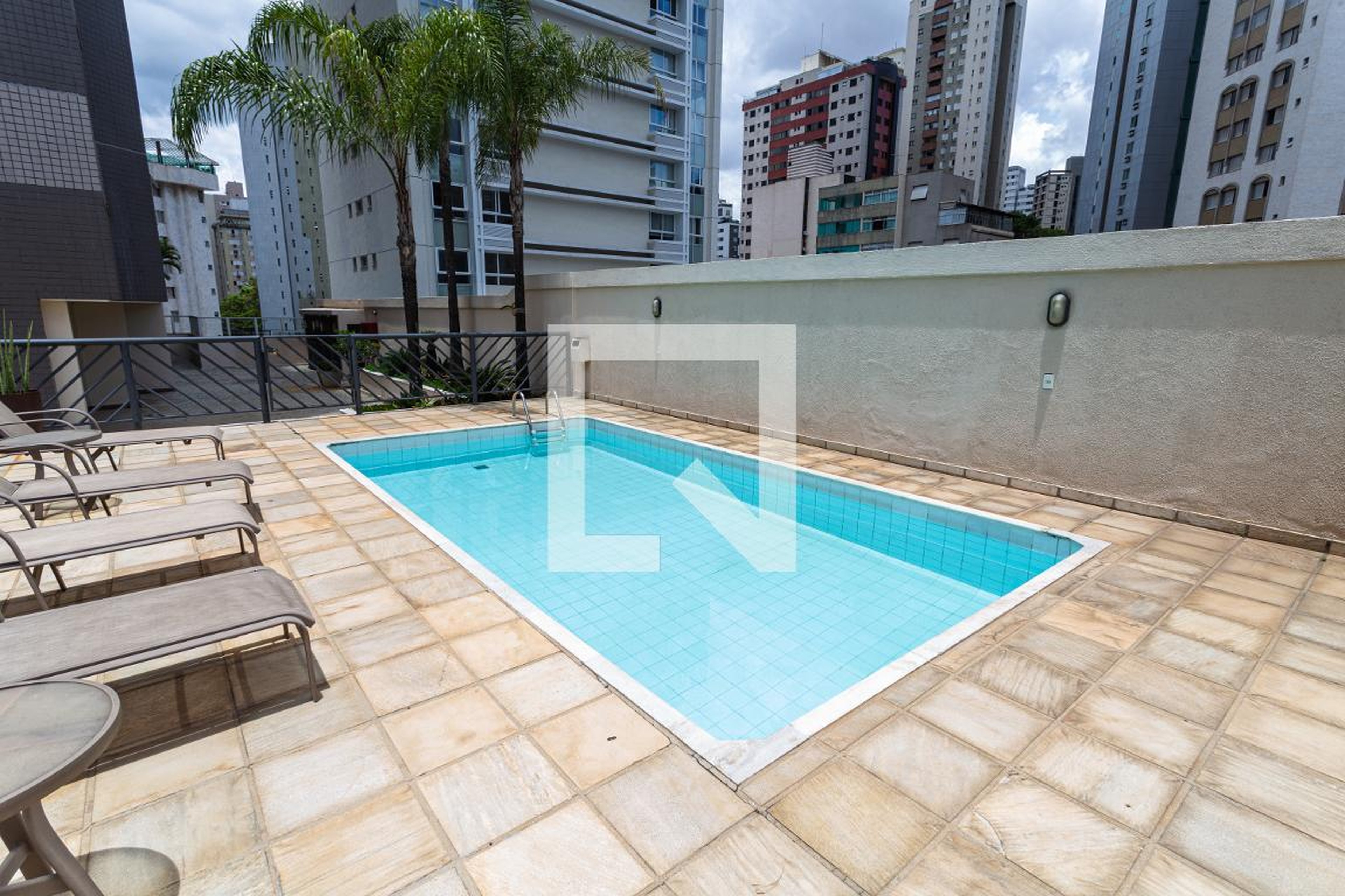 Área da Piscina - Edifício Van Gogh