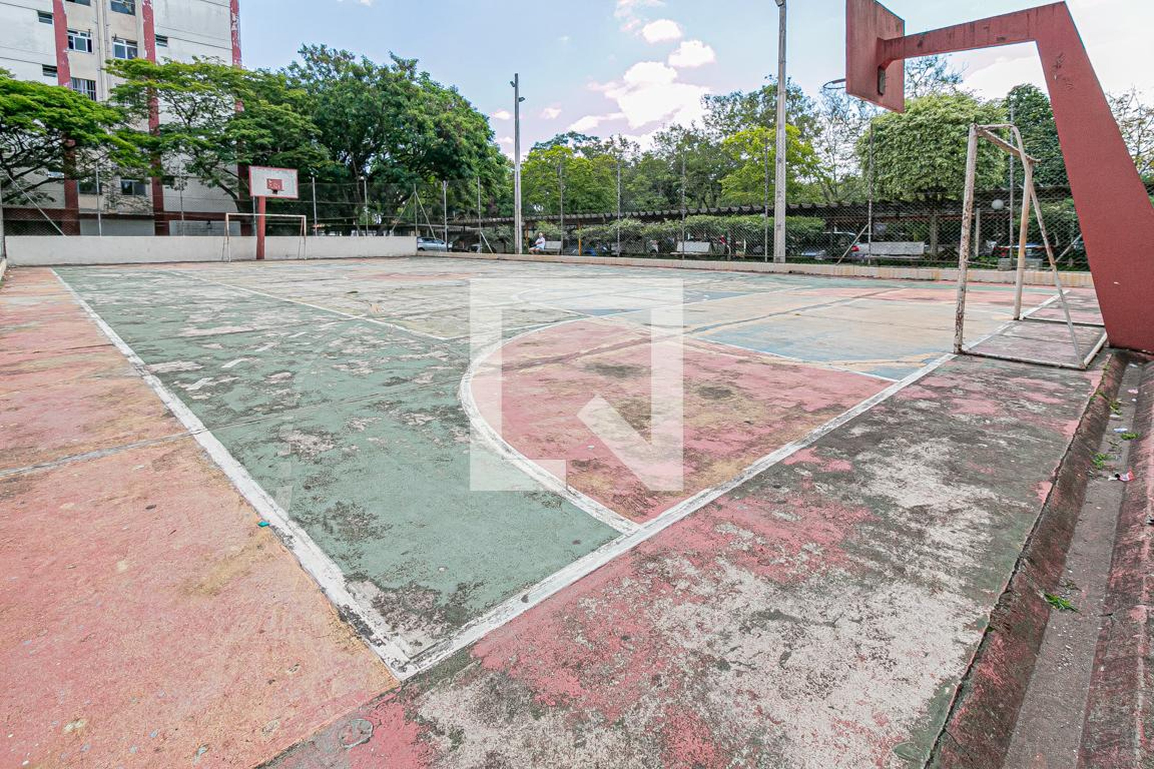 Quadra Esportiva - Alfazemas 1