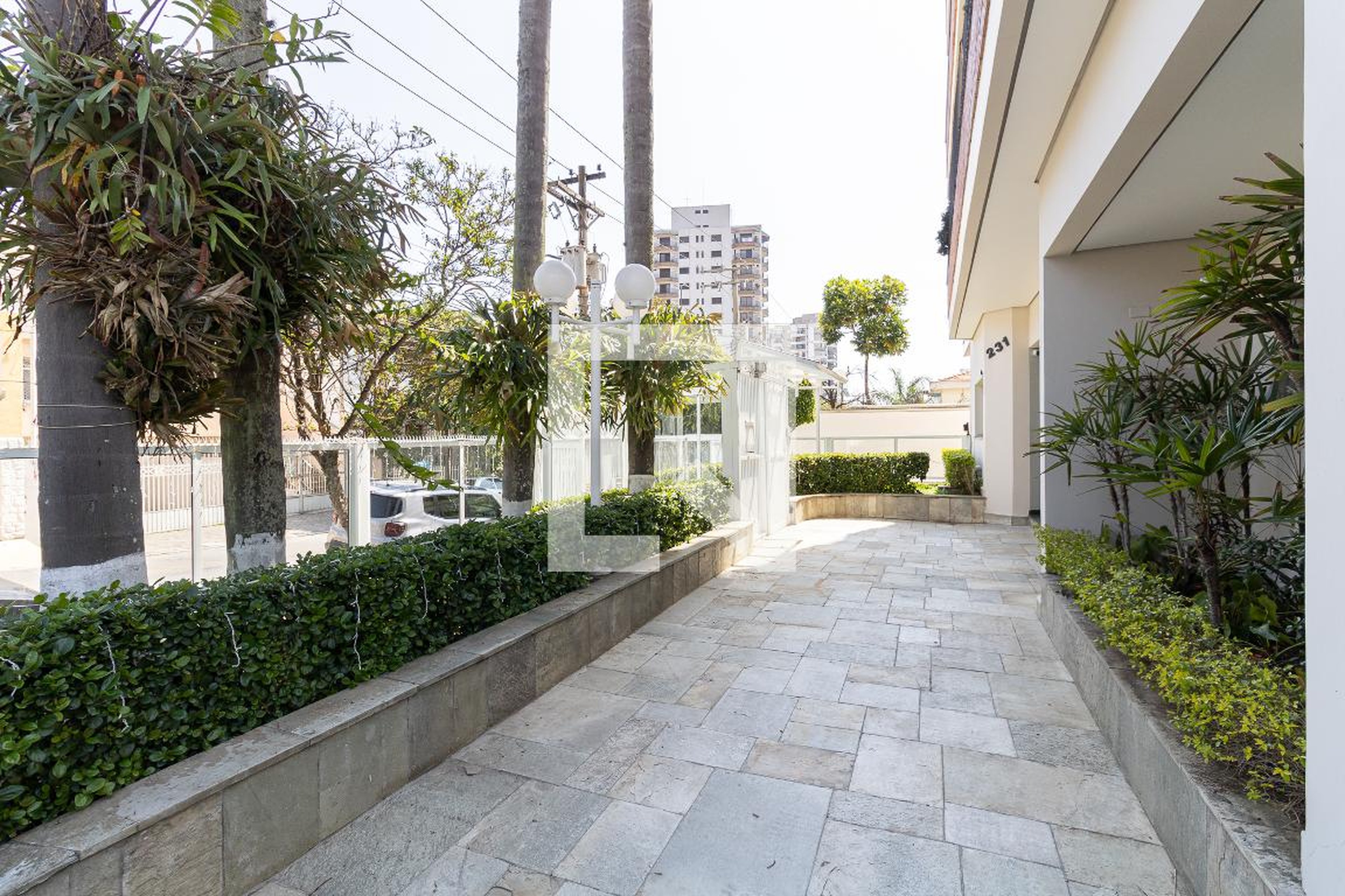 Entrada - PLAZA COLON