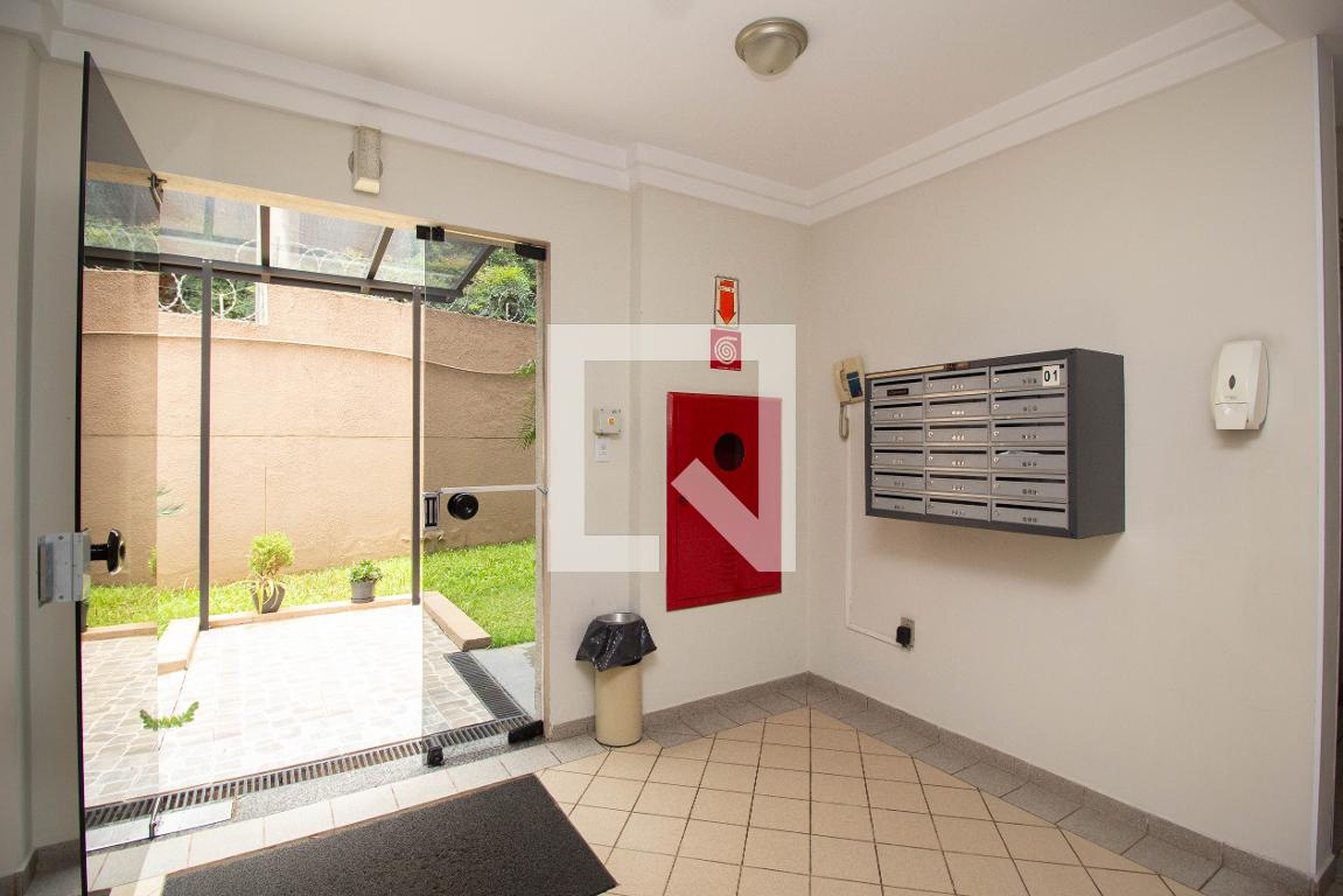 Hall social - Edificio Residencial Topazio