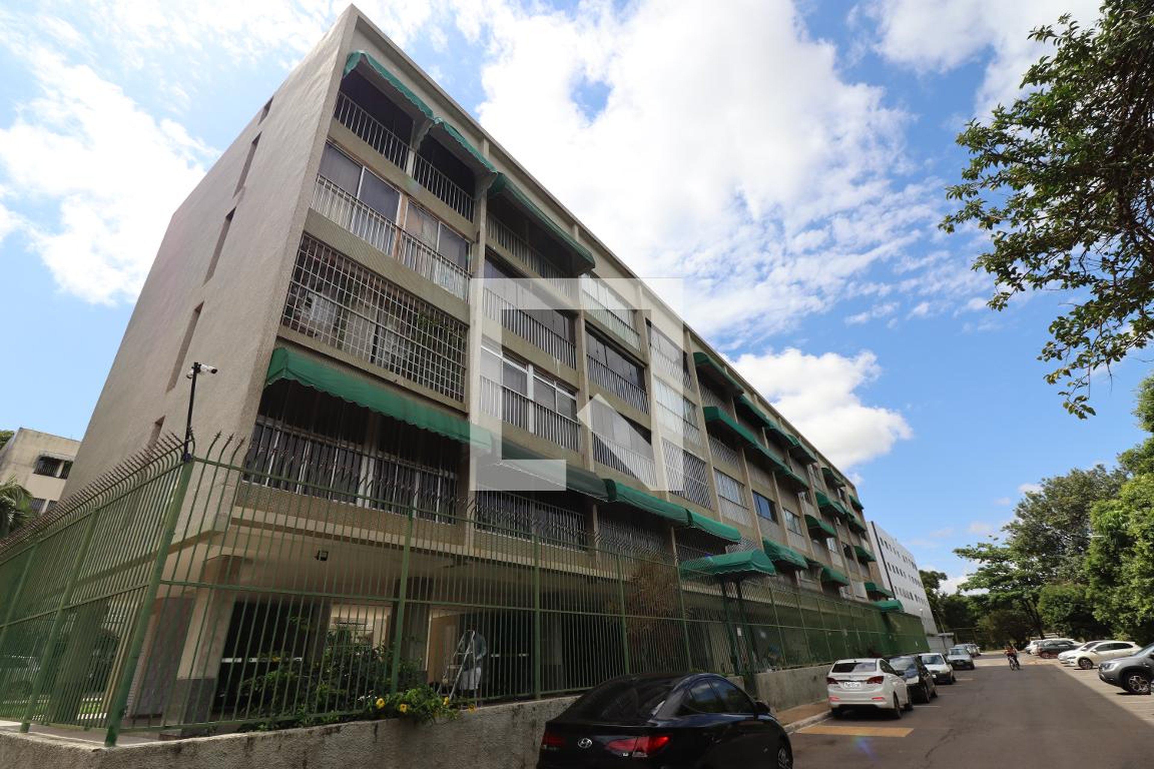 Fachada Condomínio em shces Quadra 105 Bloco F, 00