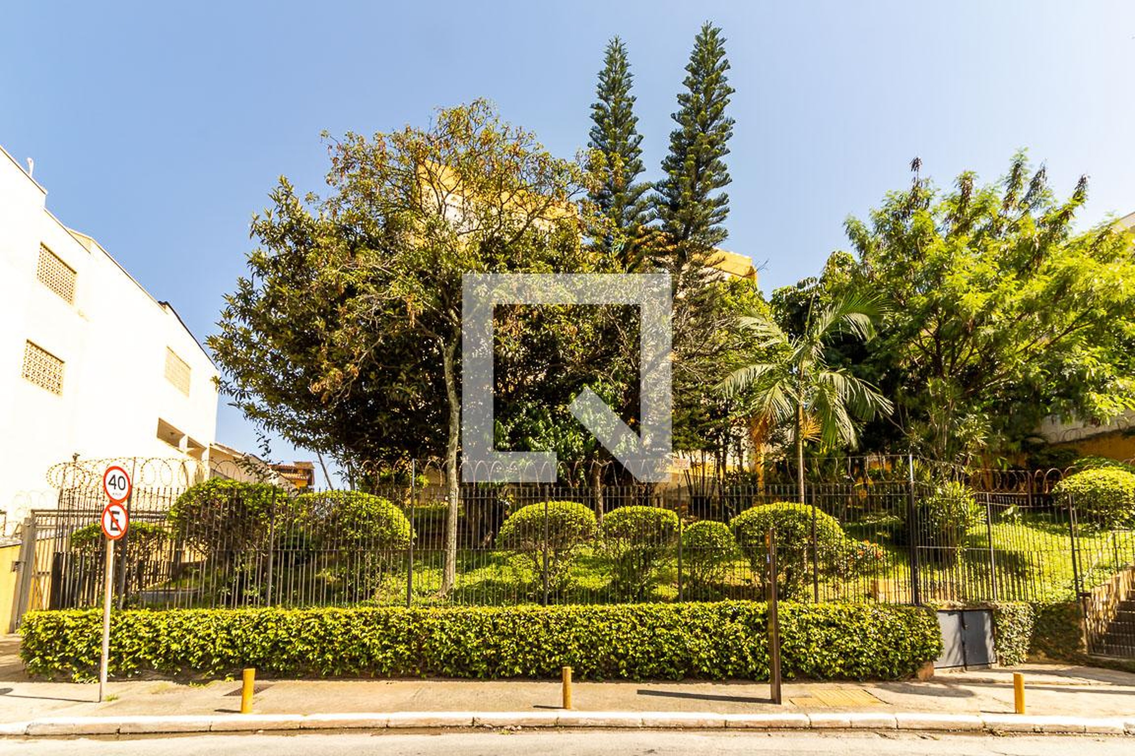 Fachada do Condomínio Condomínio Lauzane