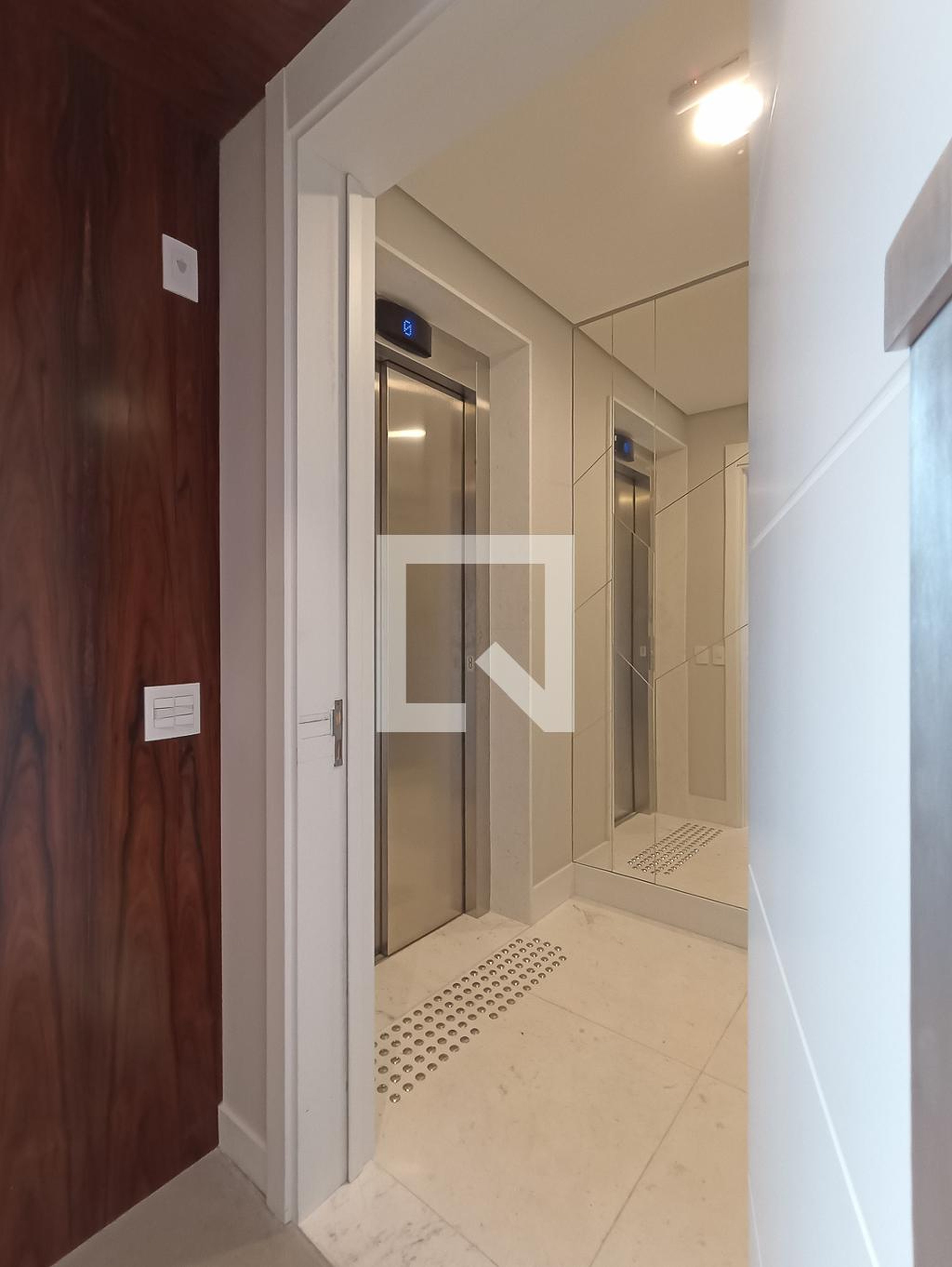 Hall de Entrada Condomínio MN15 Ibirapuera