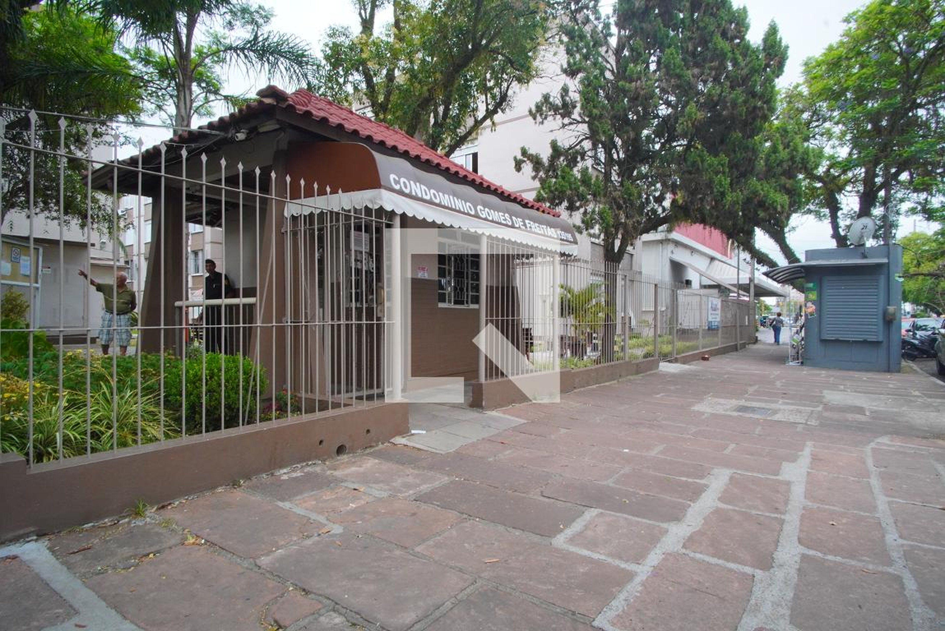 Fachada Condomínio em Rua Gomes de Freitas, 147