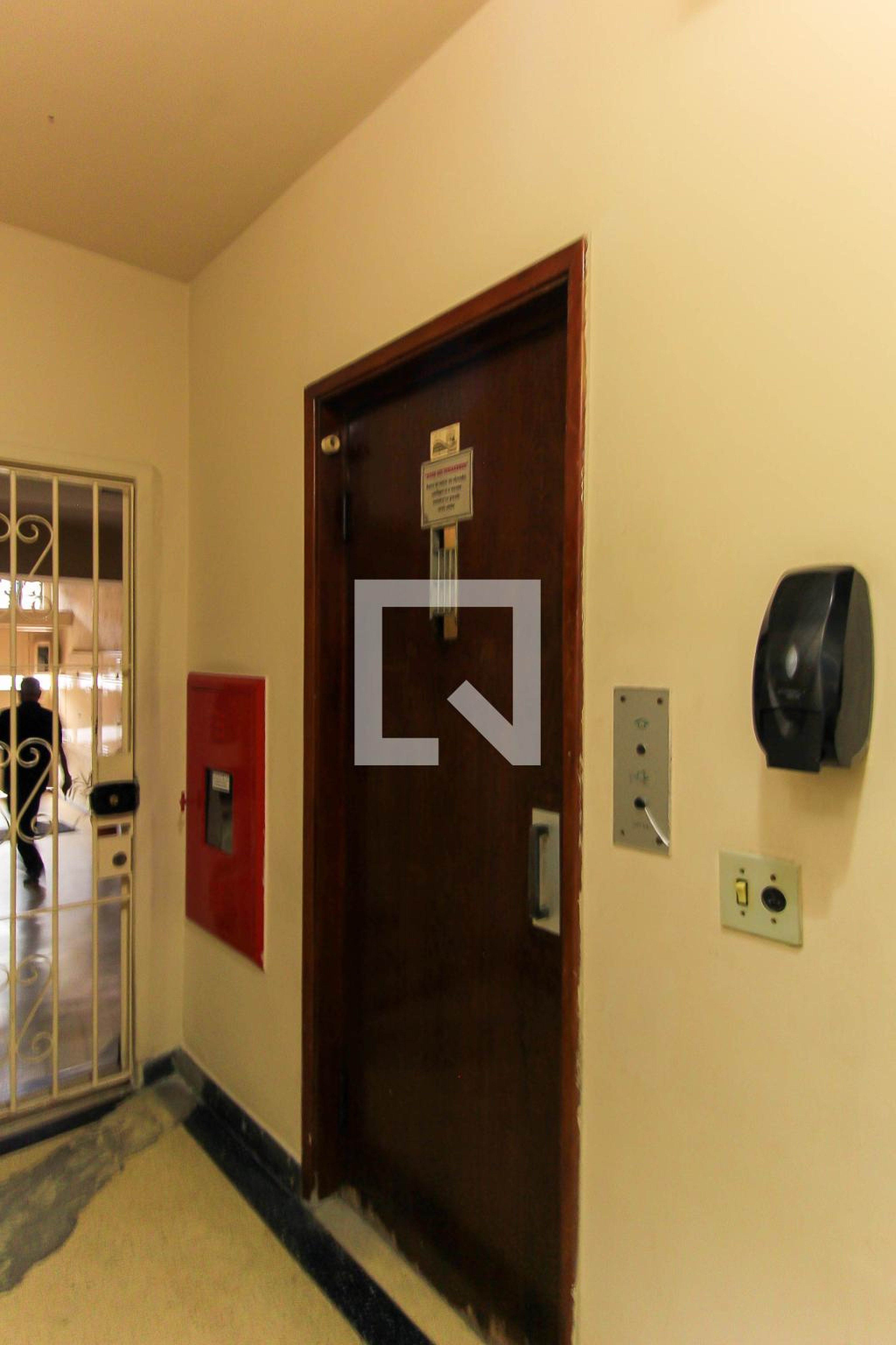 Elevador - Edifício Bruna Inaldi