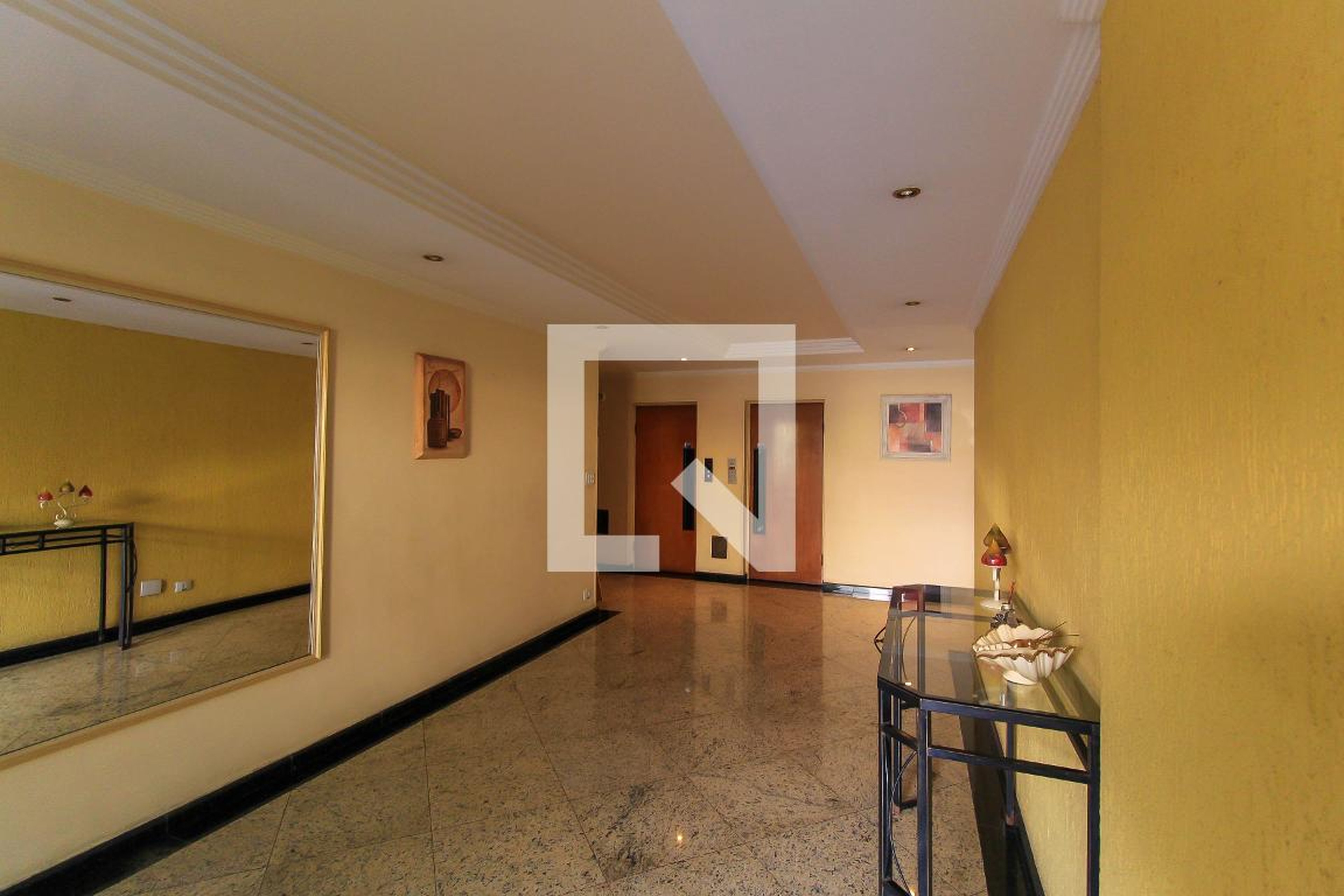Hall de entrada - Ville de Sevres