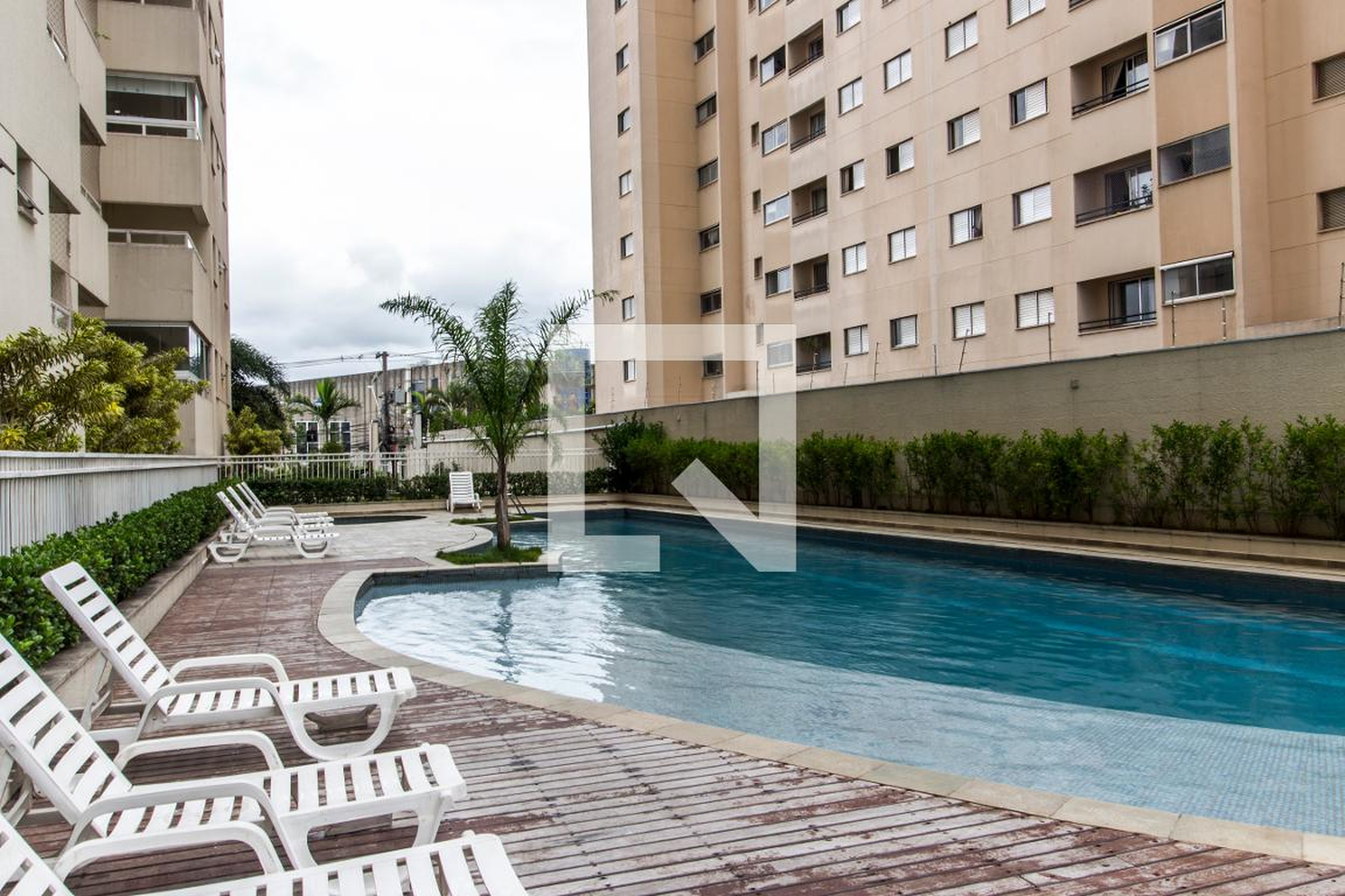 Piscina - Fatto Alphaville