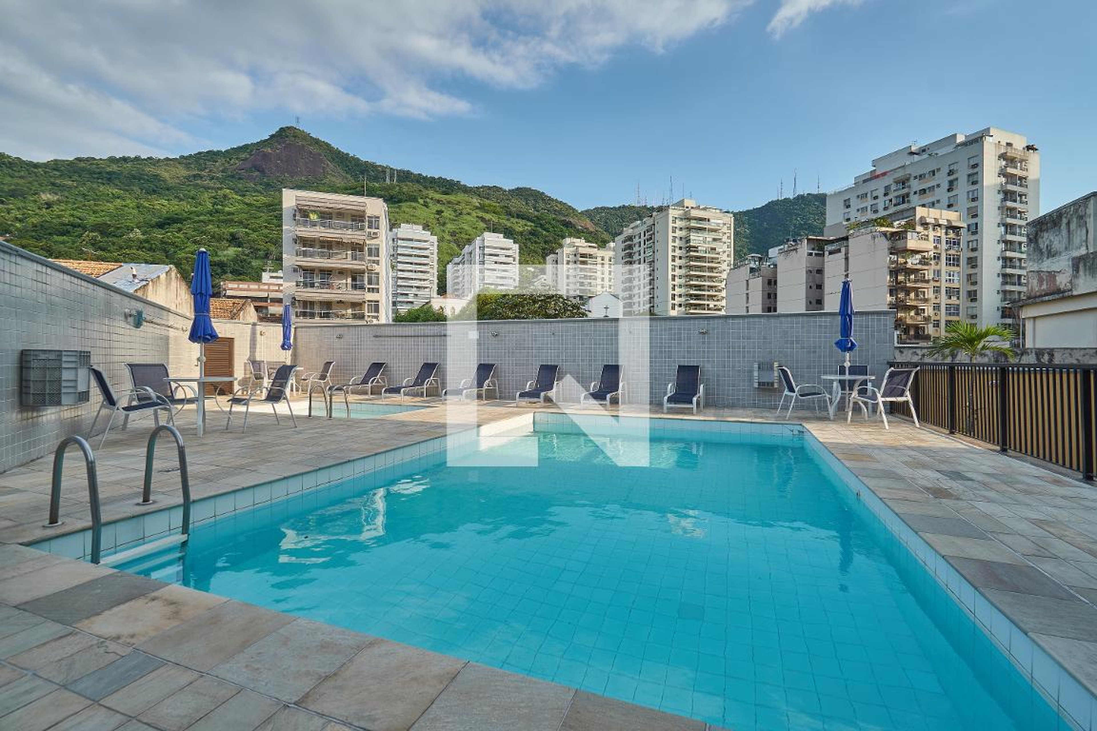 Piscina - Ambar Obix