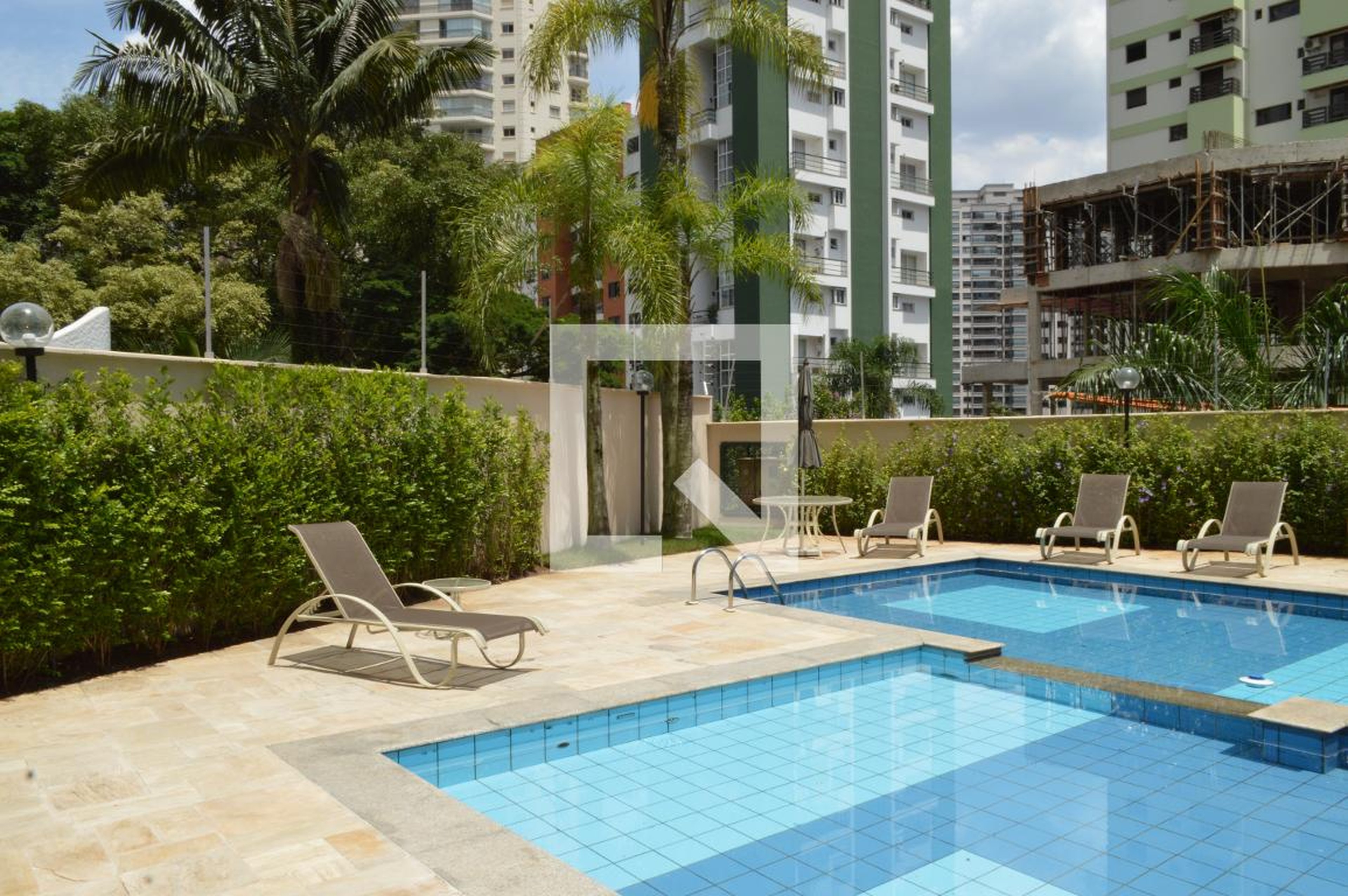 Piscina - Edifício Maison Geneve