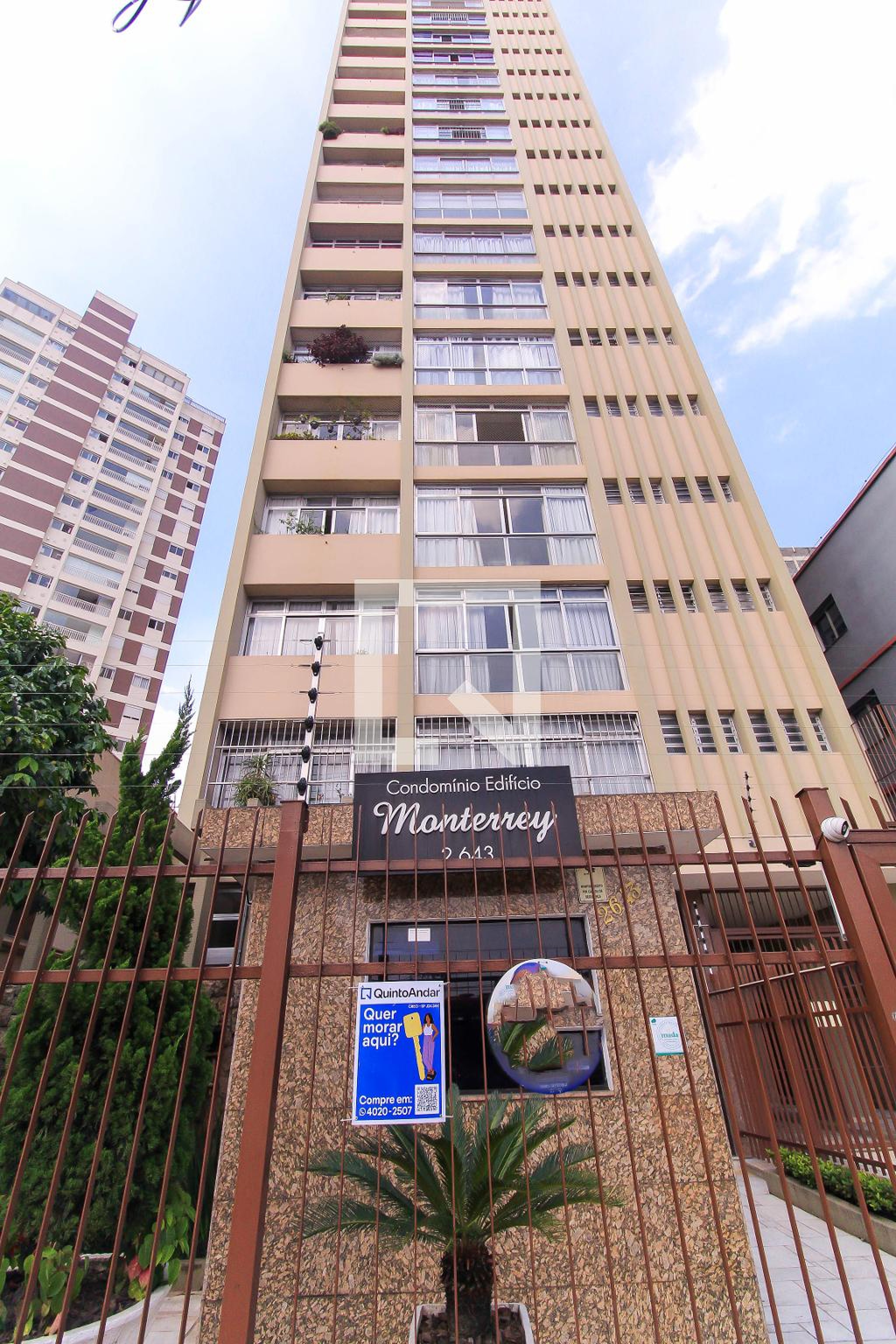 Fachada Condomínio Edificil Monterrey