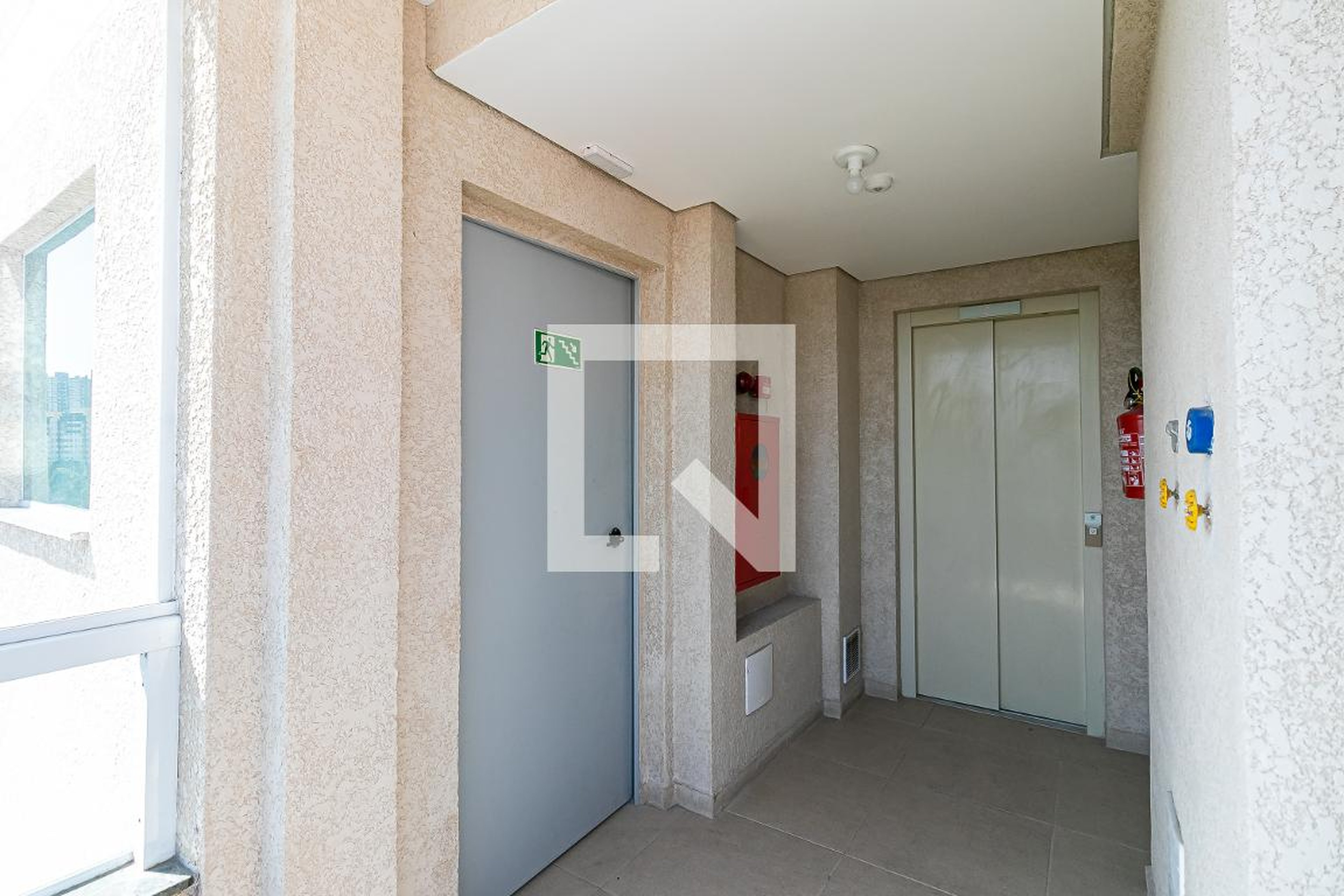 Elevador - Residencial Perola