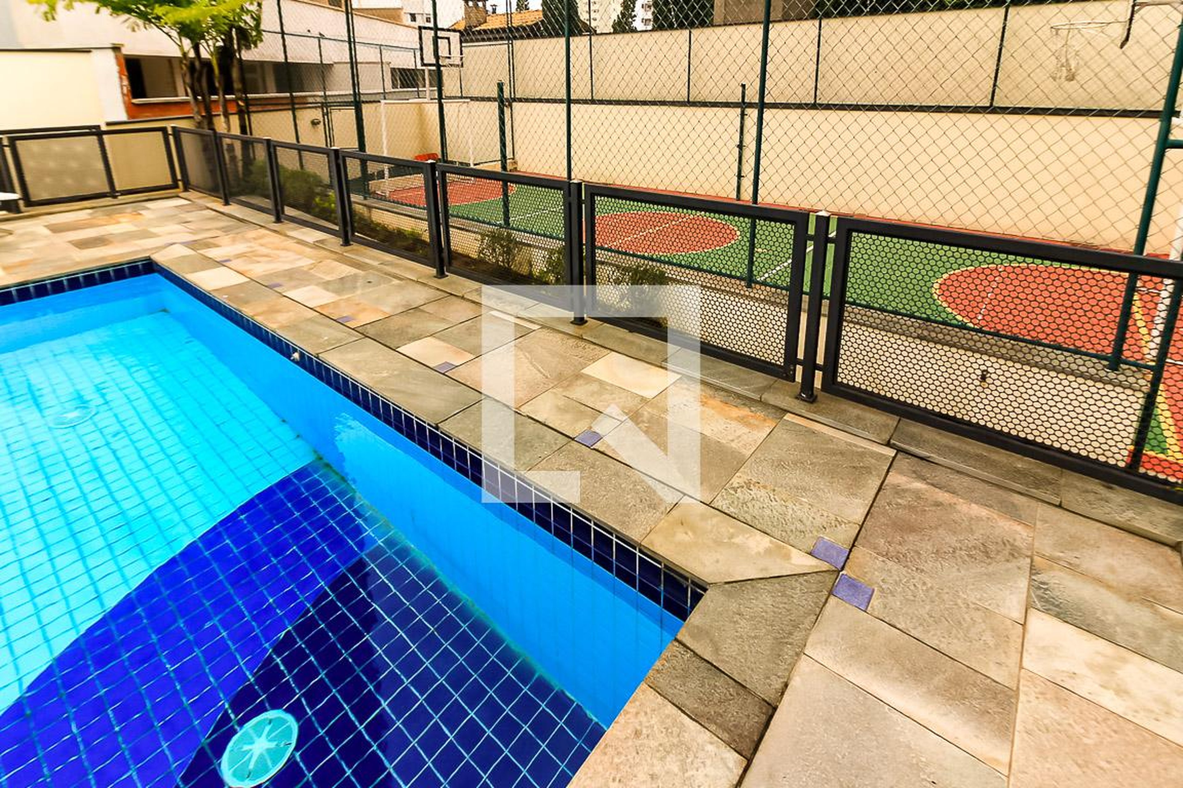 Área da Piscina - Uirapuru