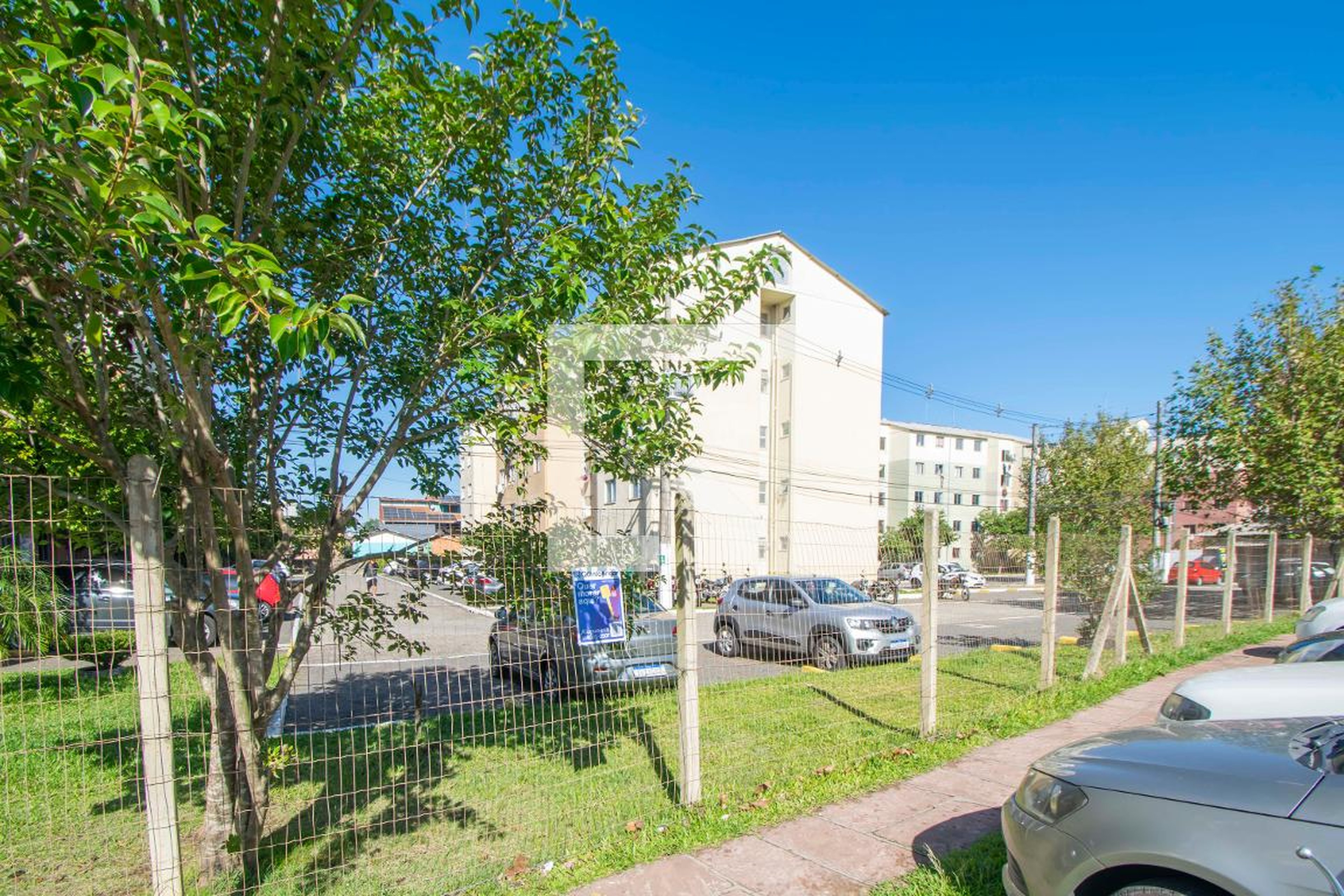 Fachada do Prédio Condomínio Plátanos